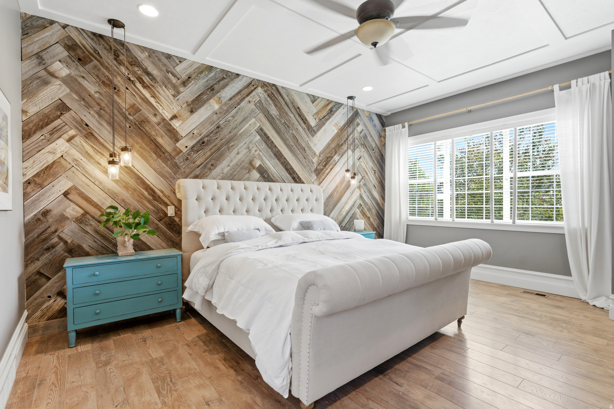 LEGEND CREEK - Residential
