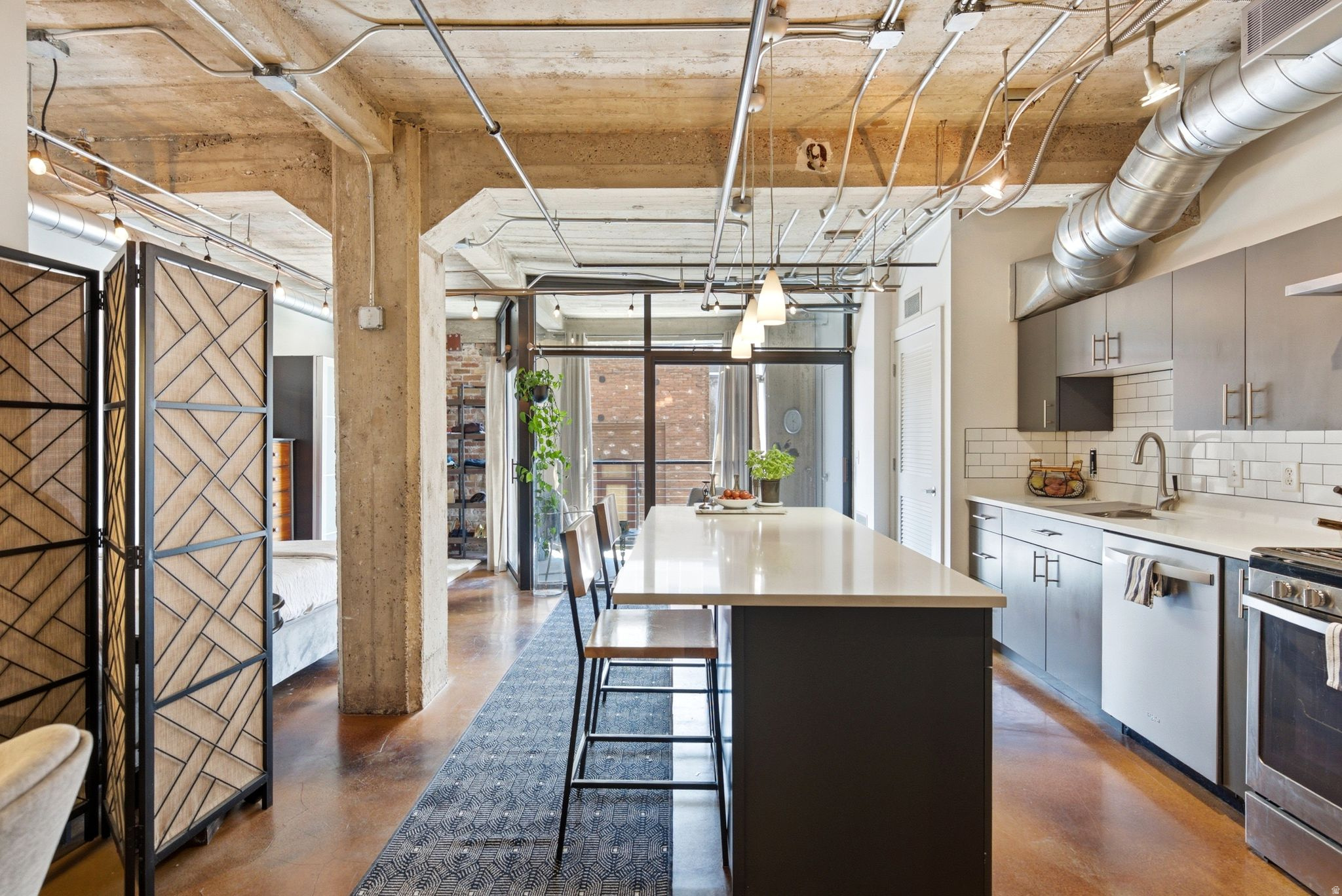 WESTGATE LOFTS - Residential