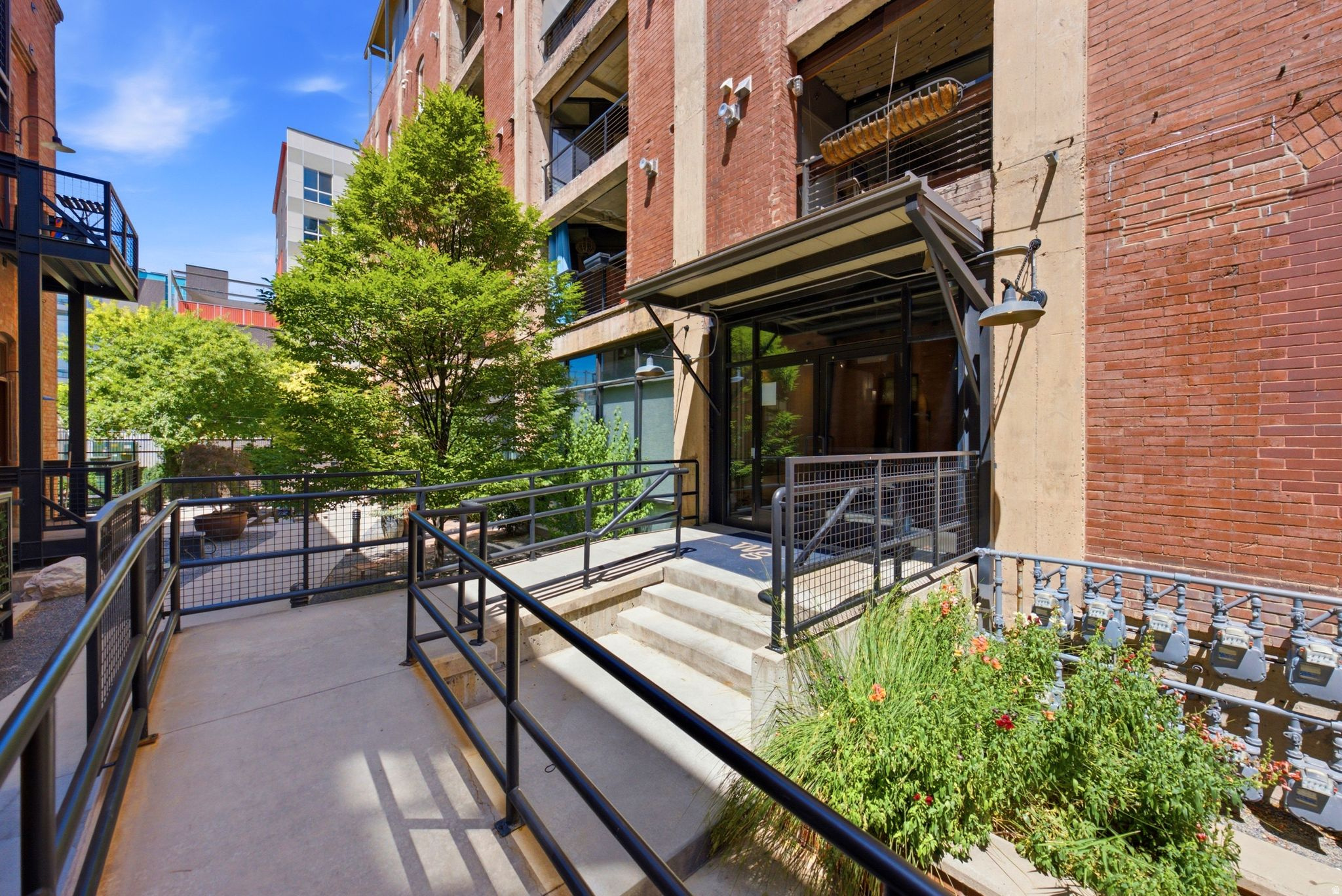 WESTGATE LOFTS - Residential