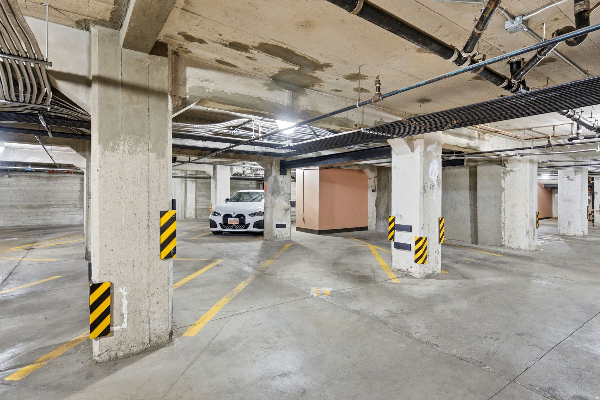 WESTGATE LOFTS - Residential