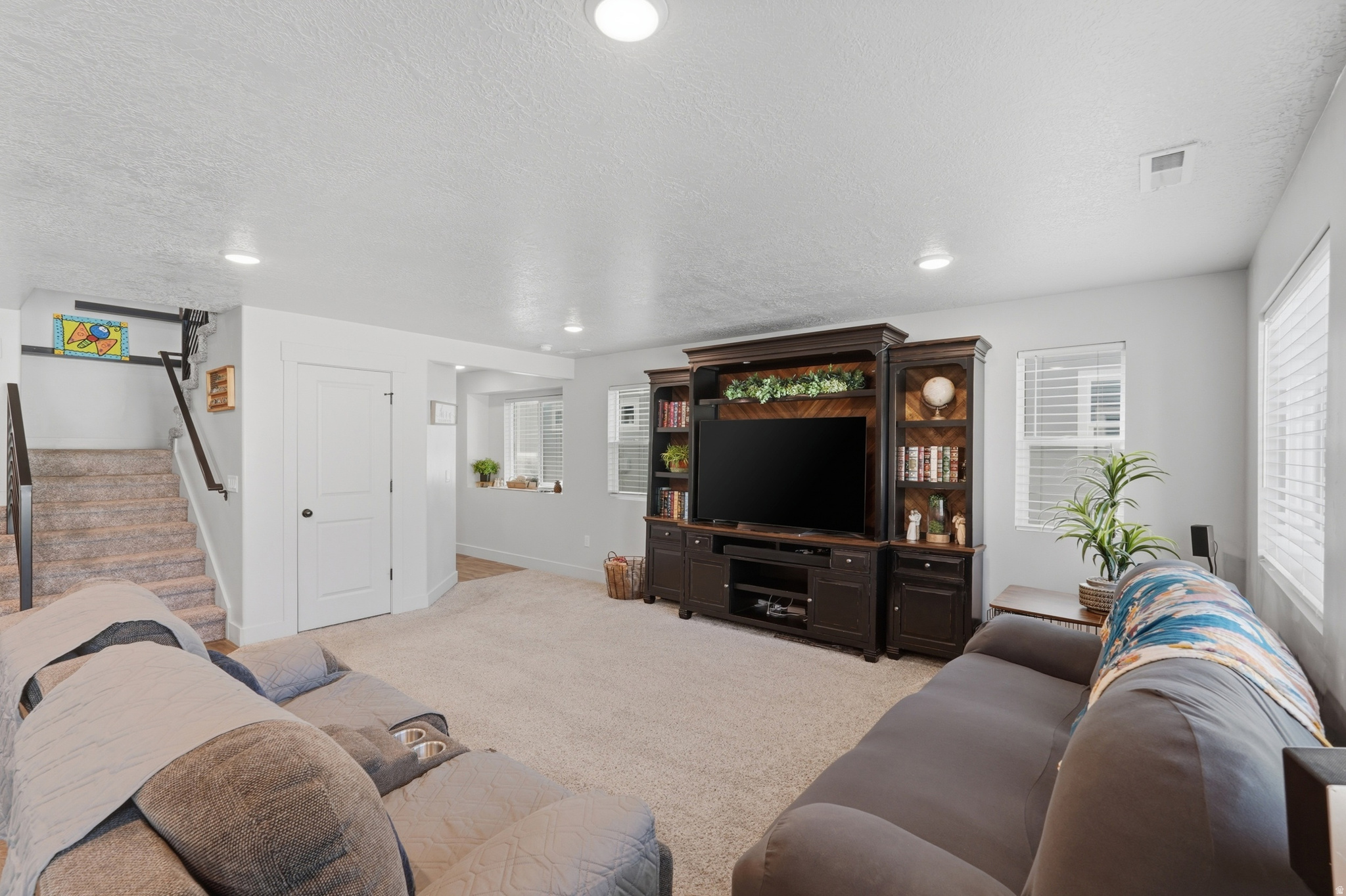 FREEDOM LANDING - Residential