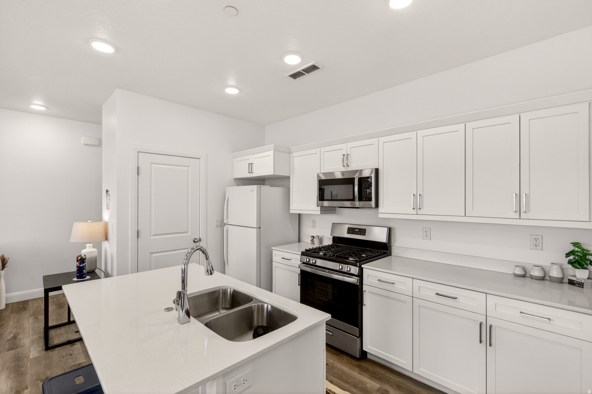 AUBURN HILLS 18C CONDOMINIUMS - Residential