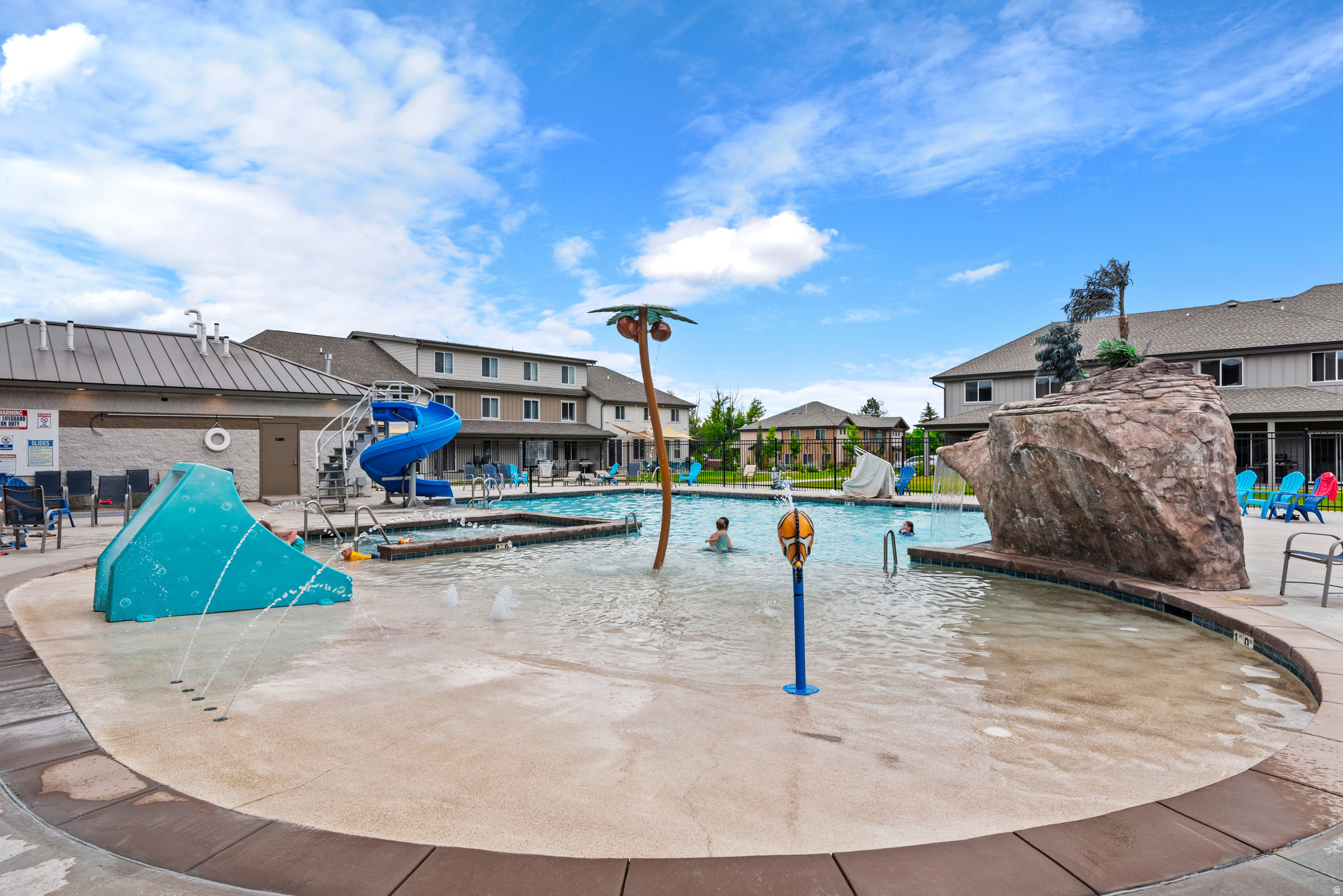 WATERDANCE - Residential
