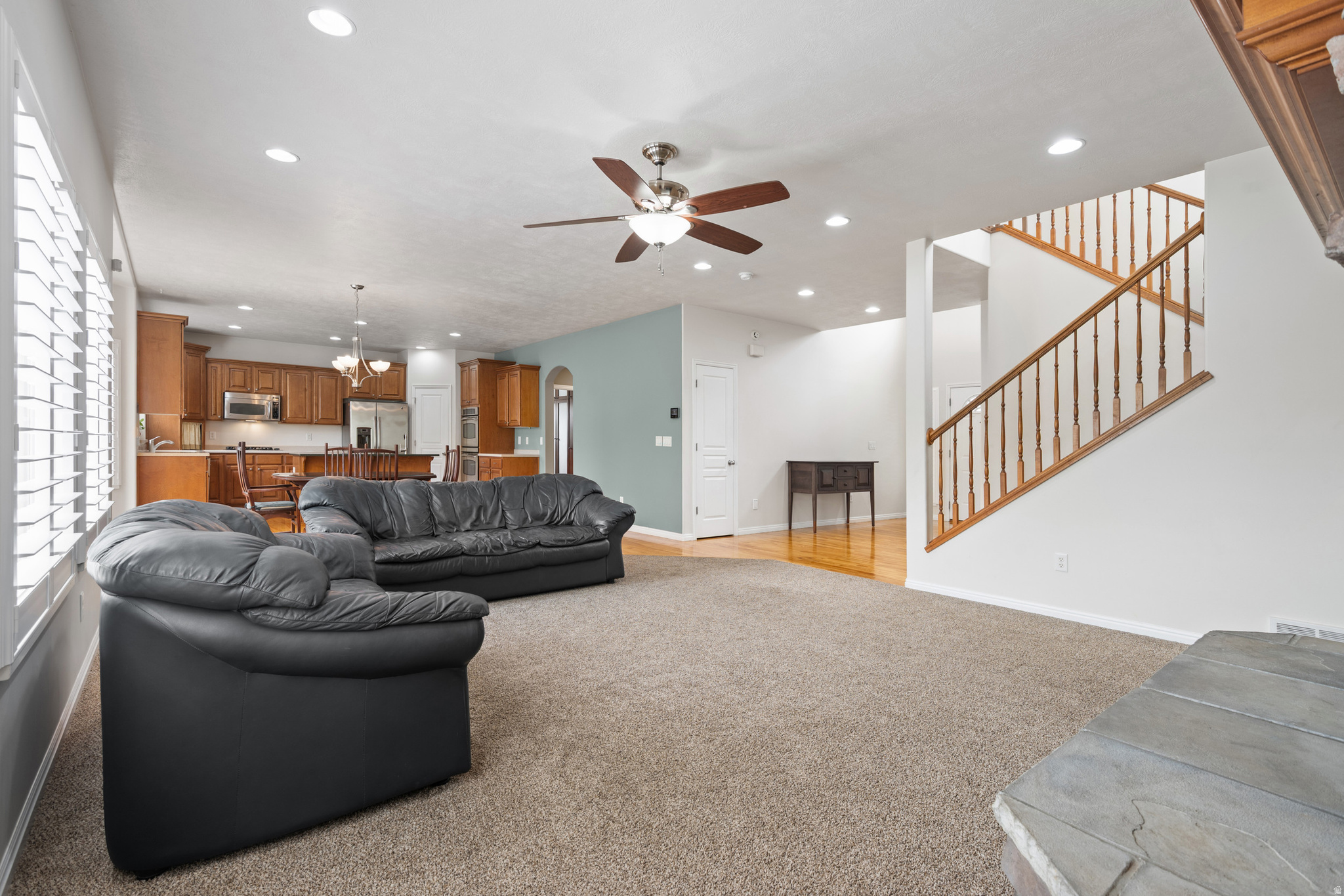 HUNTERS GROVE - Residential