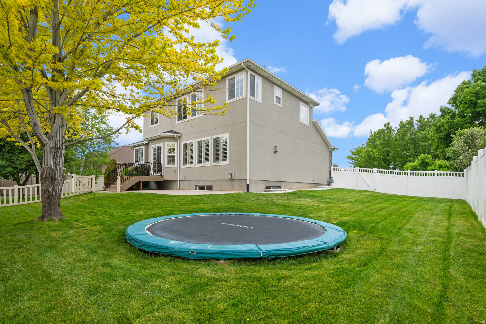 HUNTERS GROVE - Residential