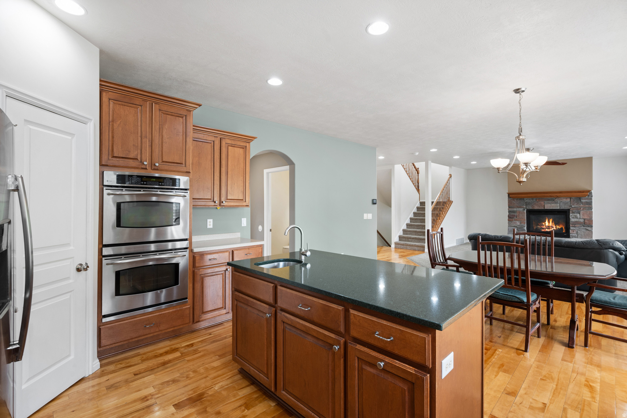 HUNTERS GROVE - Residential