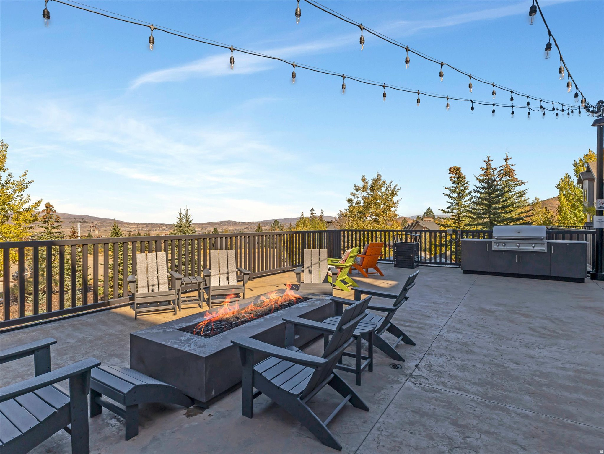 SILVERADO LODGE CONDOMINIUM - Residential