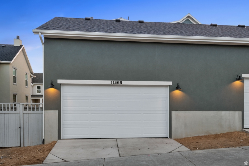 DAYBREAK - Residential