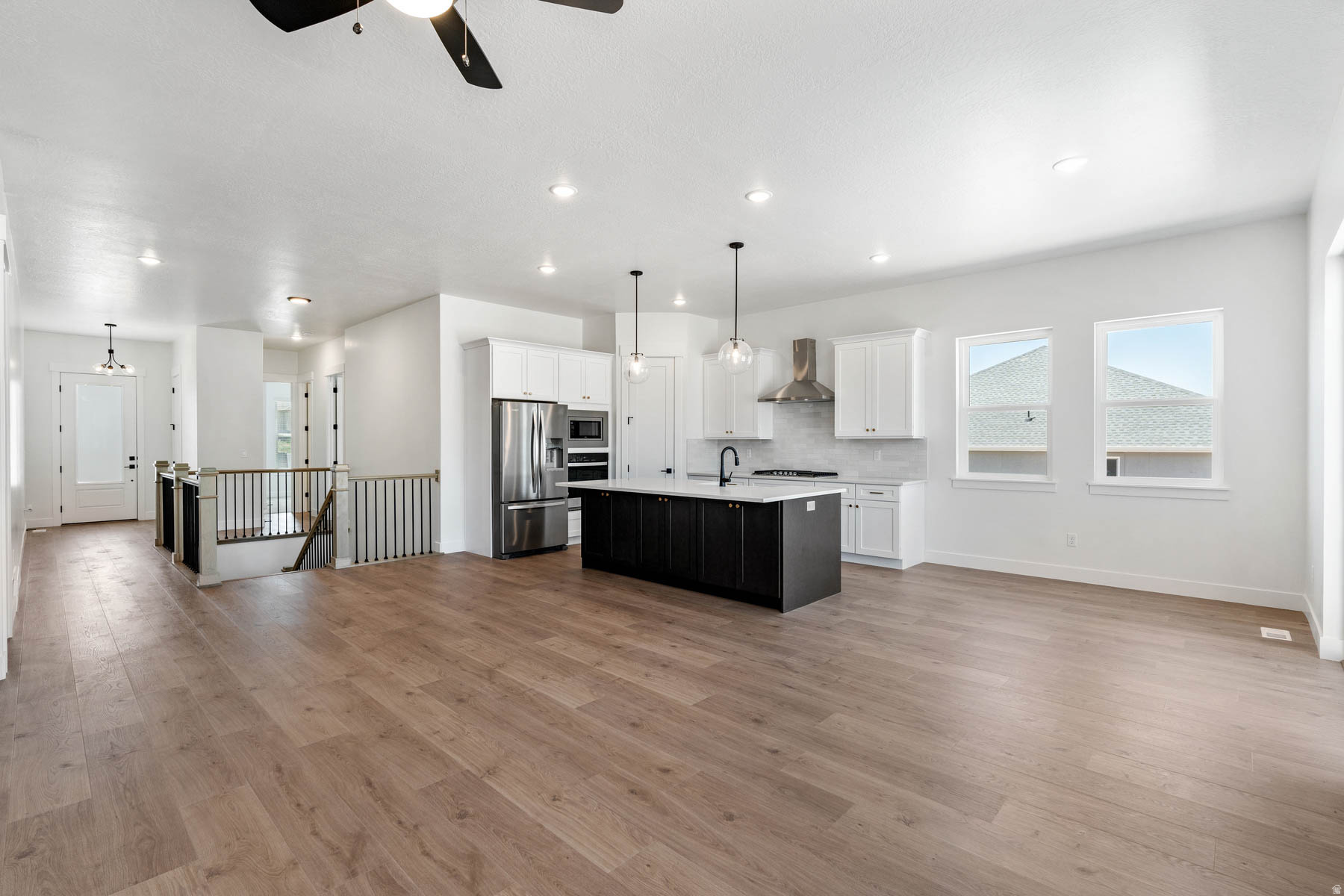 VISTAS AT SUMMIT RDG - Residential