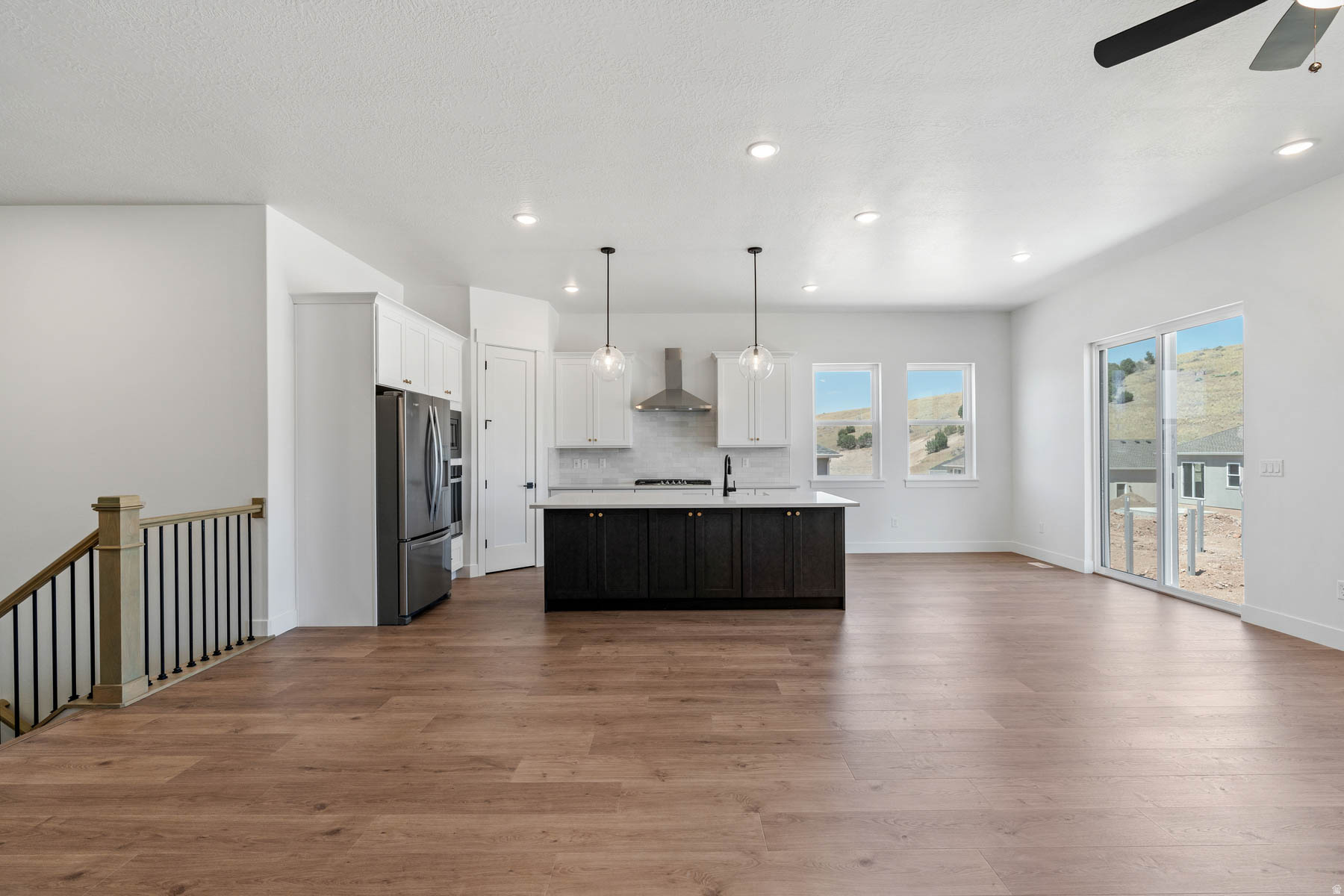 VISTAS AT SUMMIT RDG - Residential