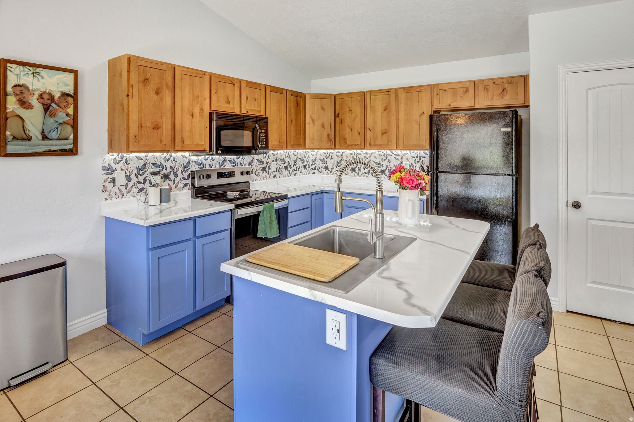 CHATEAU RIVER PH2 - Residential