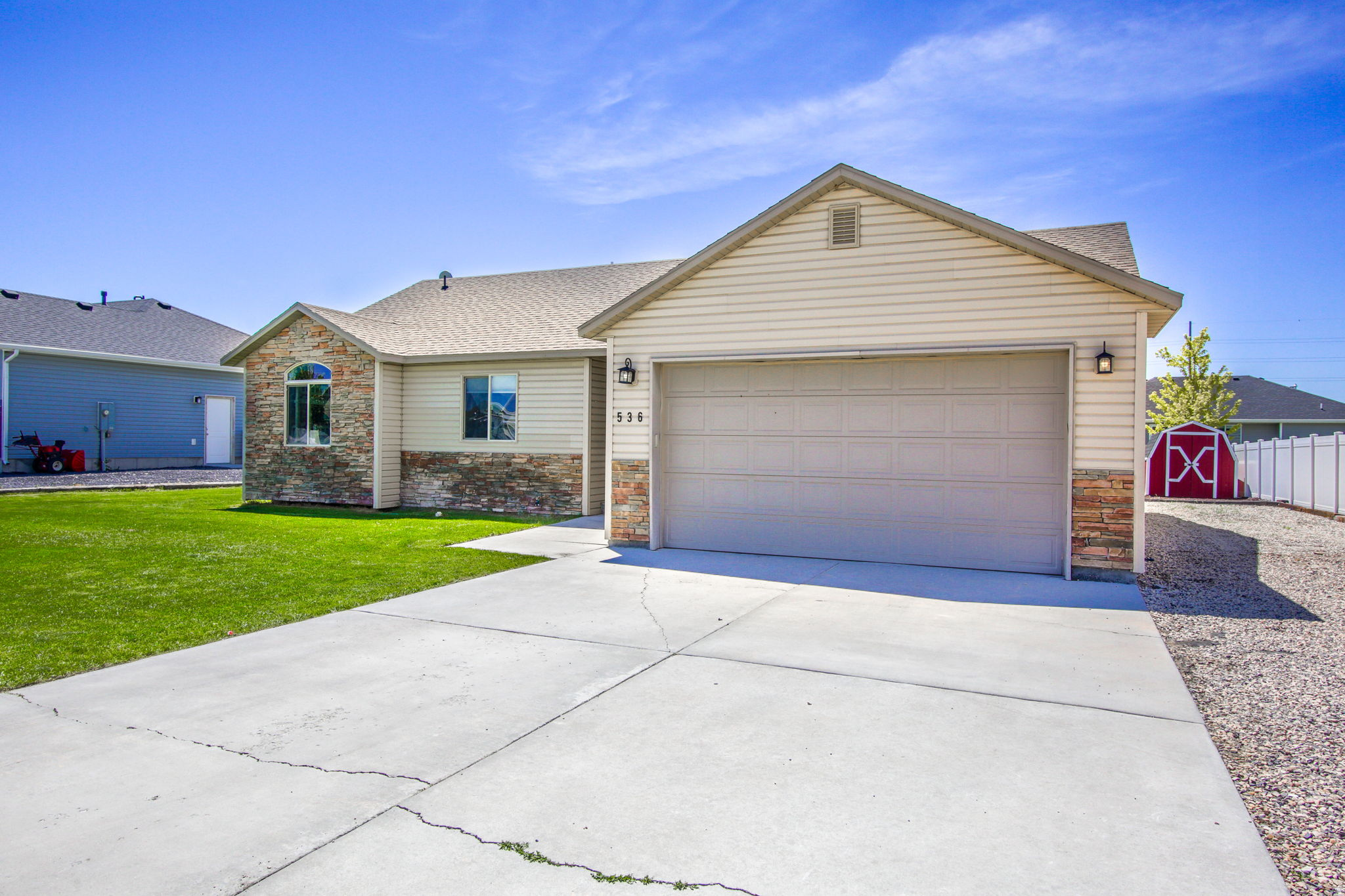 CHATEAU RIVER PH2 - Residential