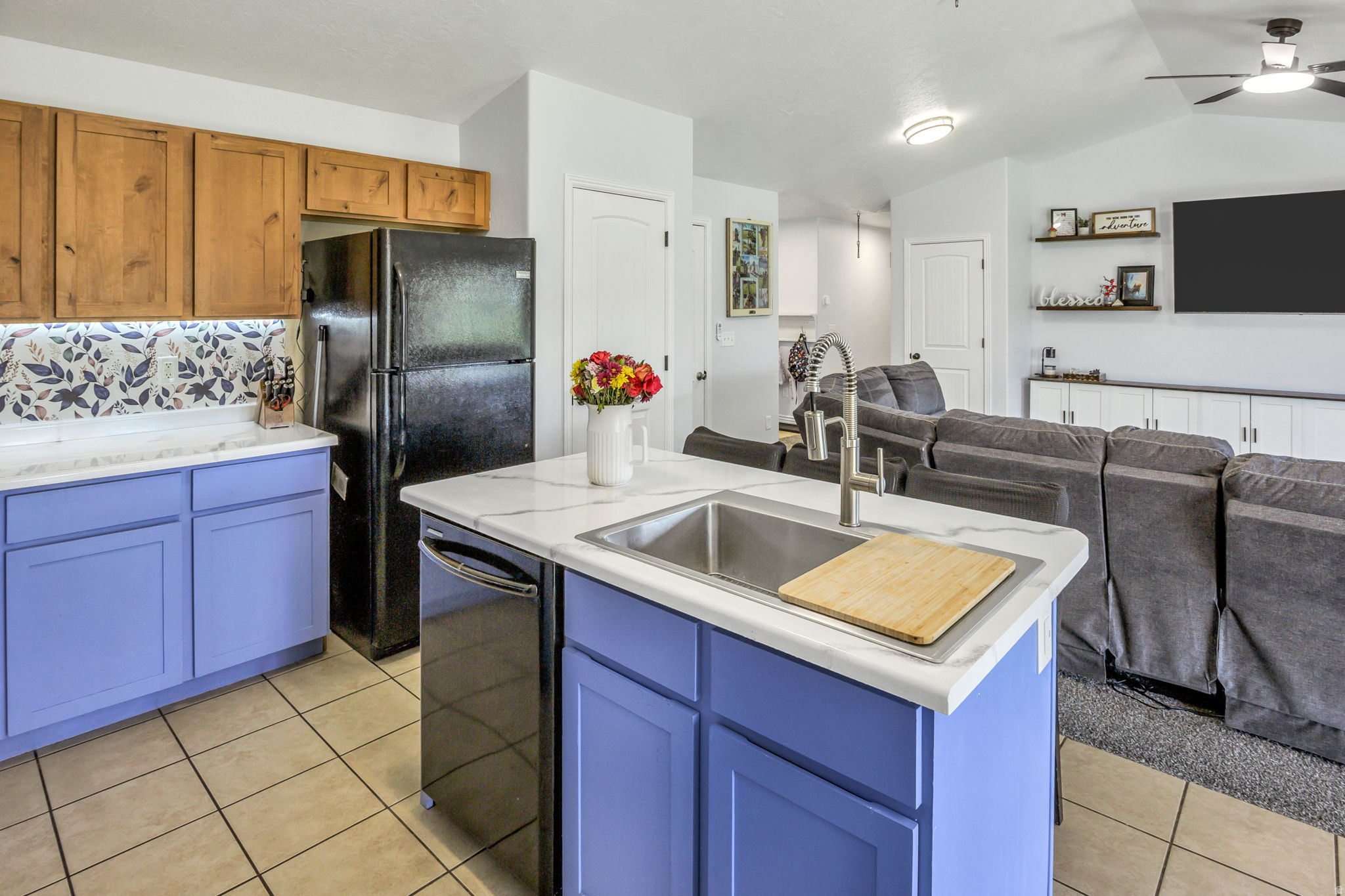 CHATEAU RIVER PH2 - Residential