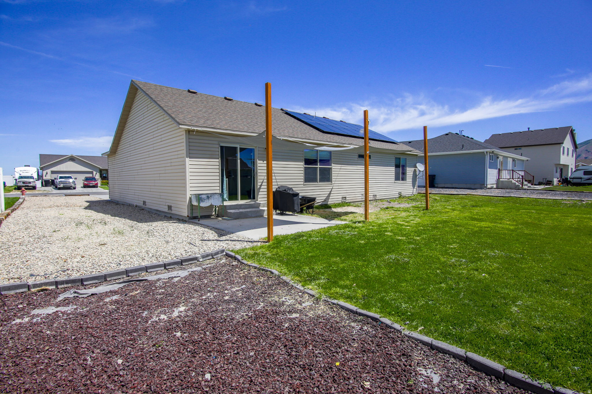 CHATEAU RIVER PH2 - Residential
