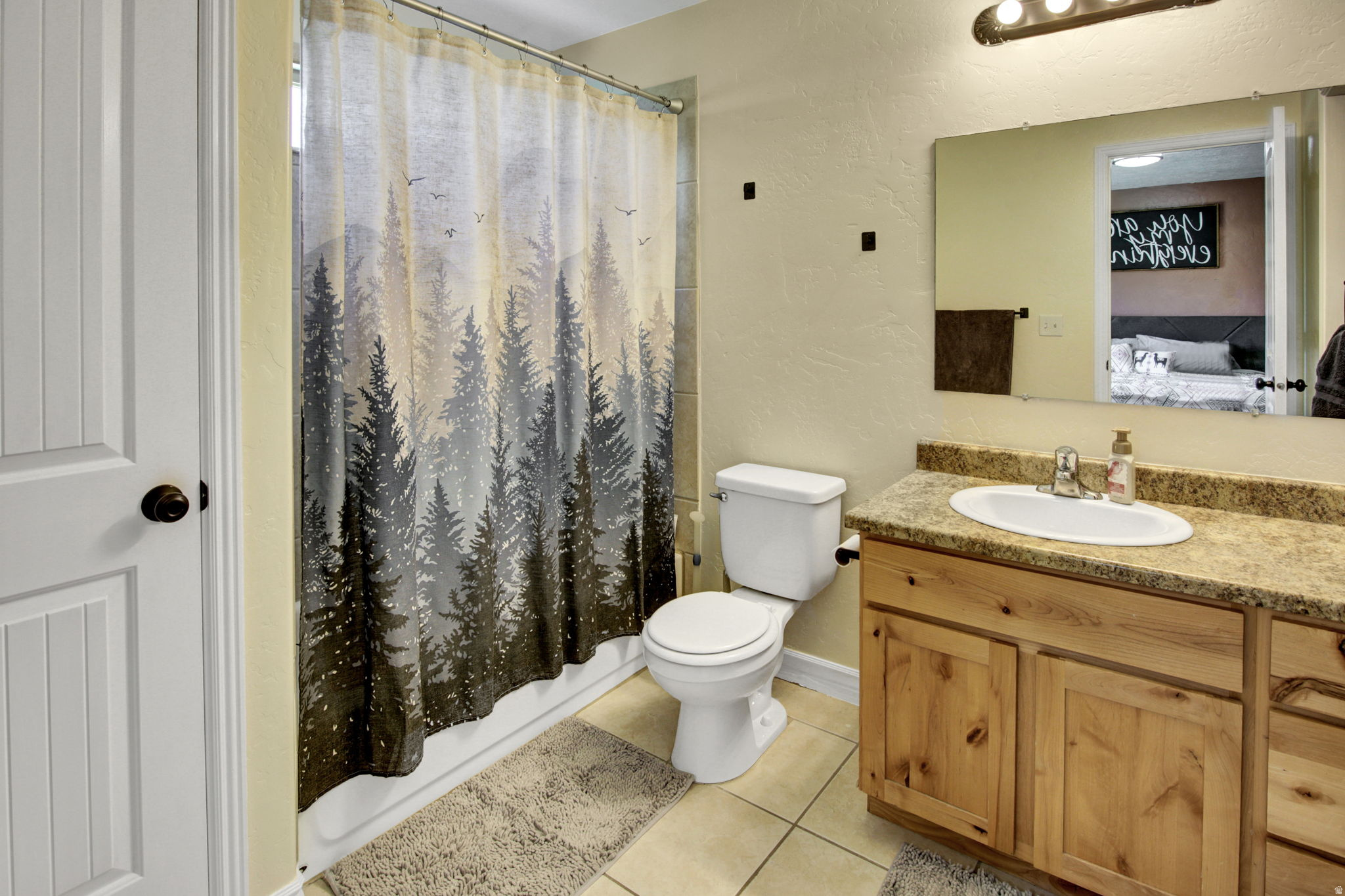 CHATEAU RIVER PH2 - Residential