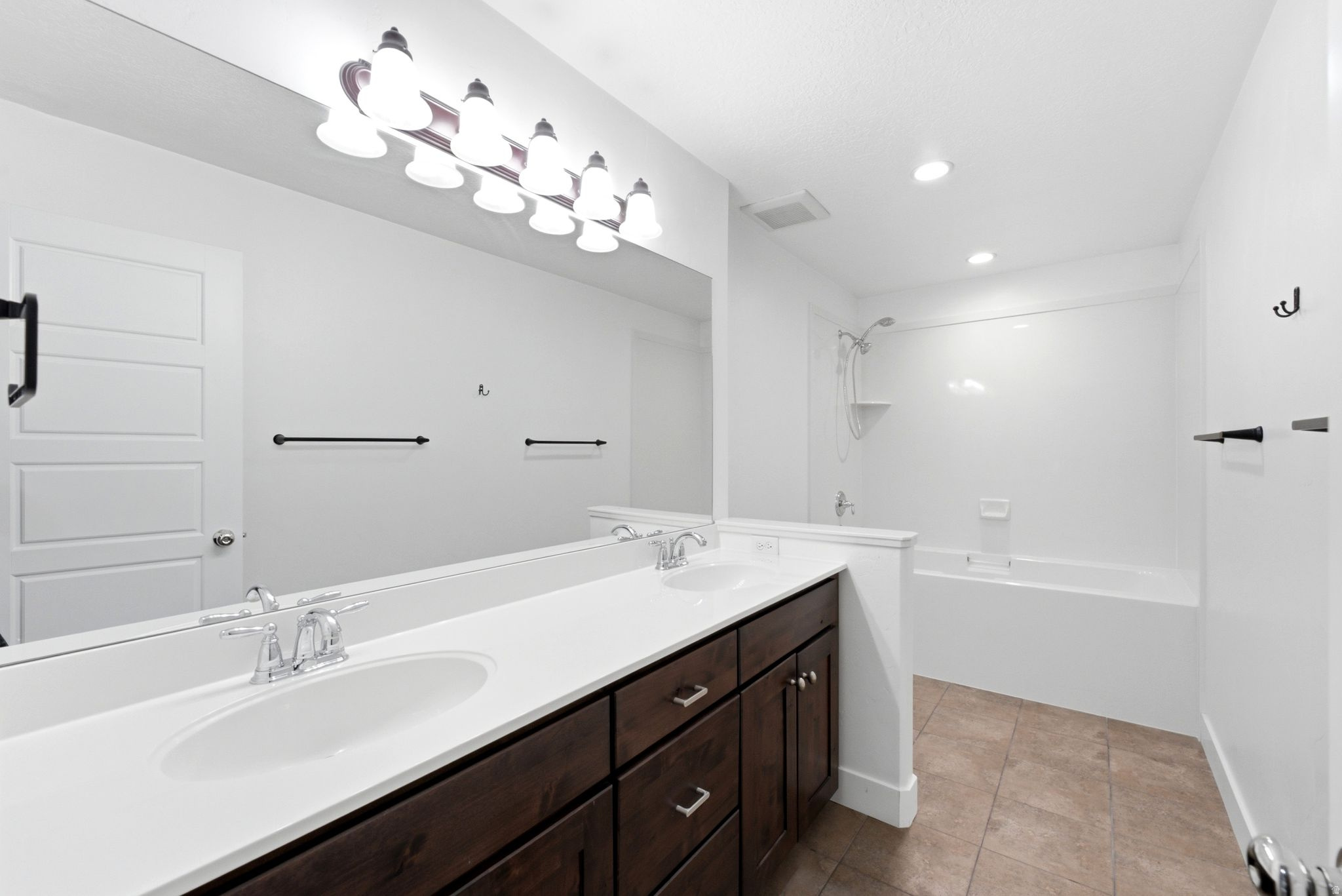 RIVERCROSSING - Residential