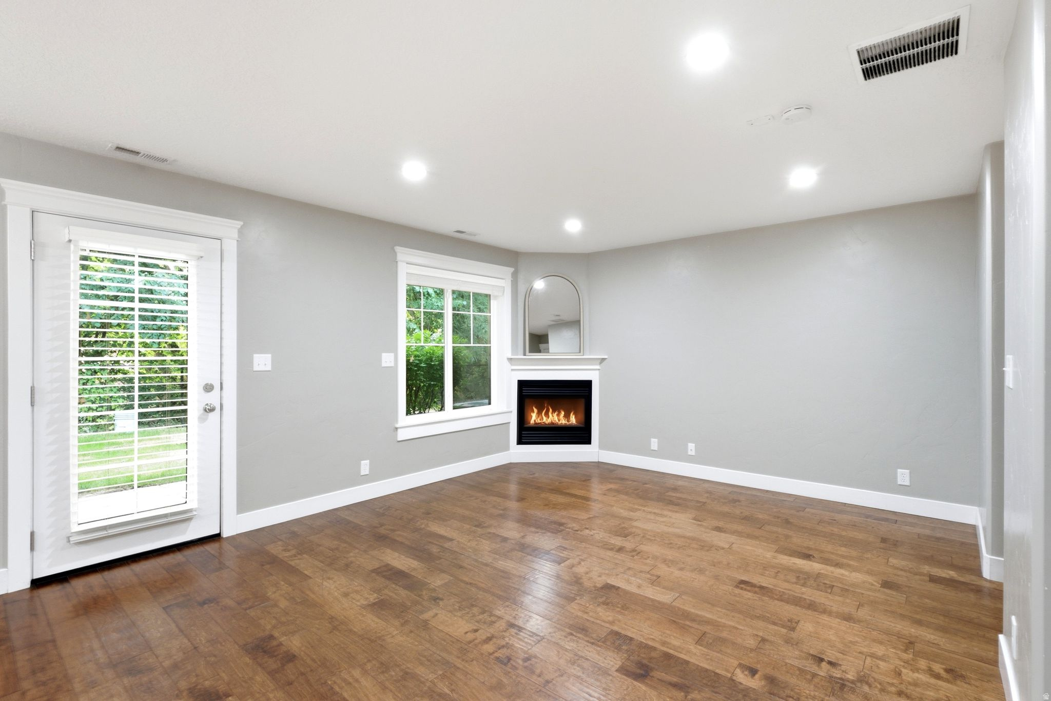 RIVERCROSSING - Residential