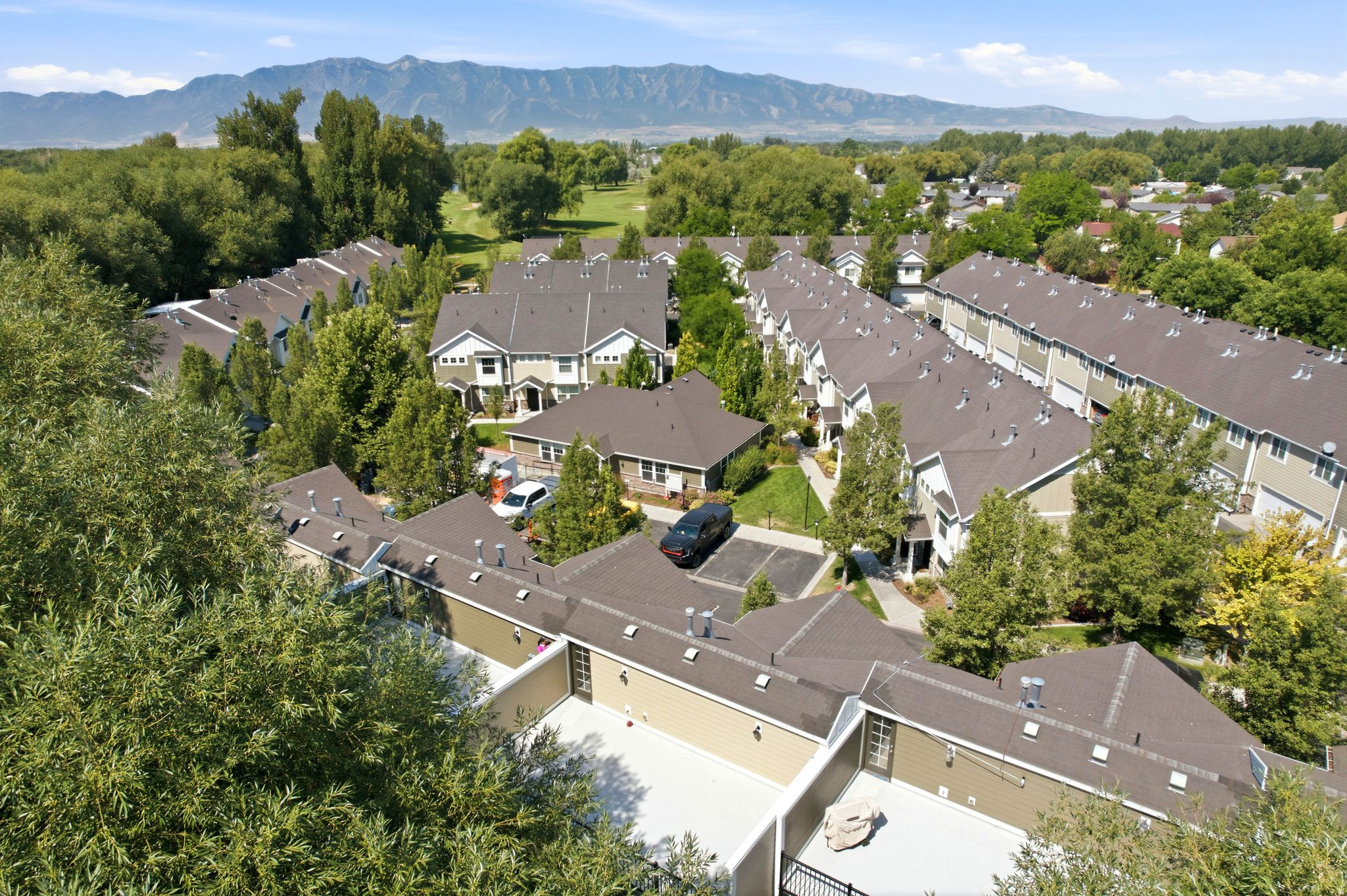 RIVERCROSSING - Residential