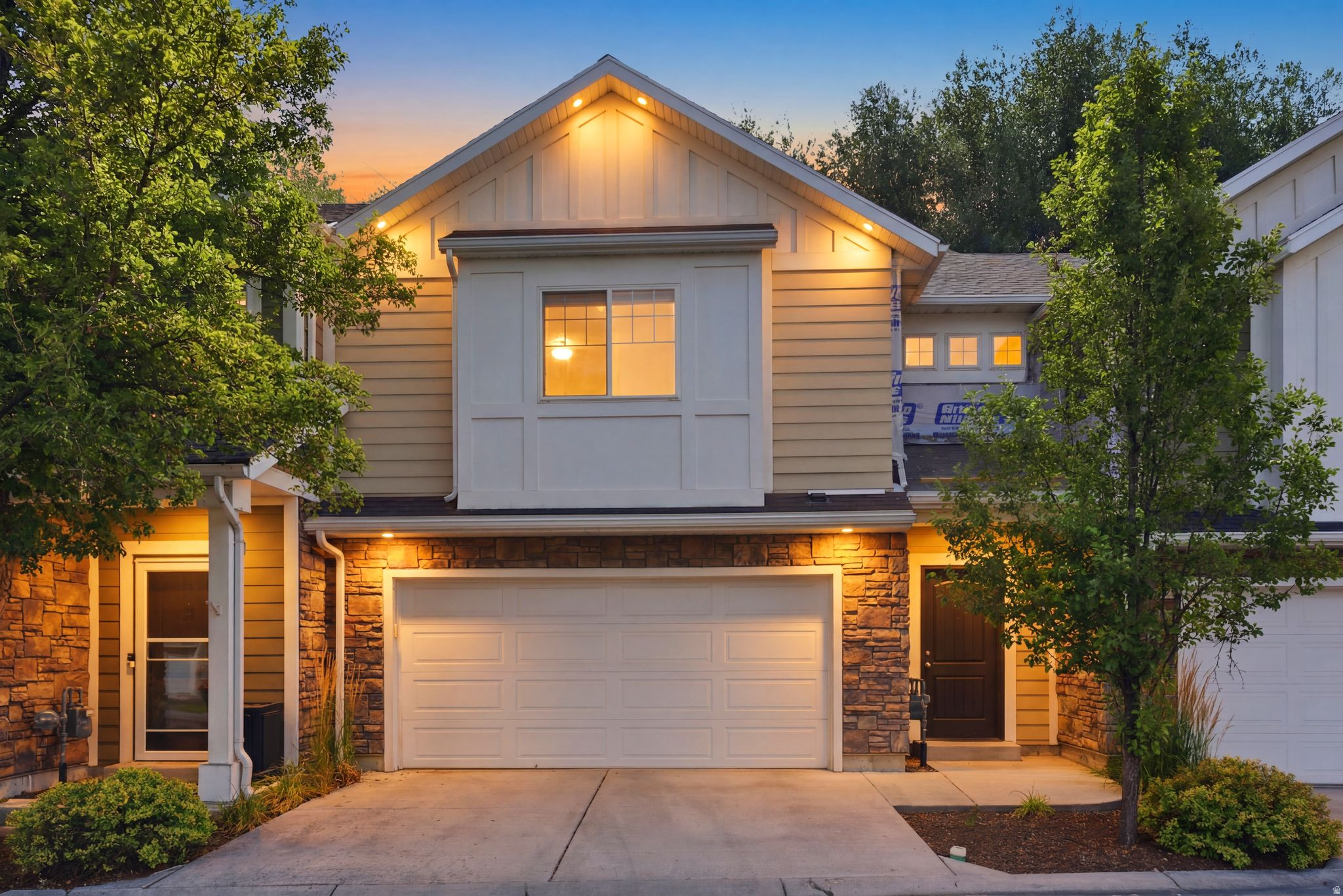 RIVERCROSSING - Residential