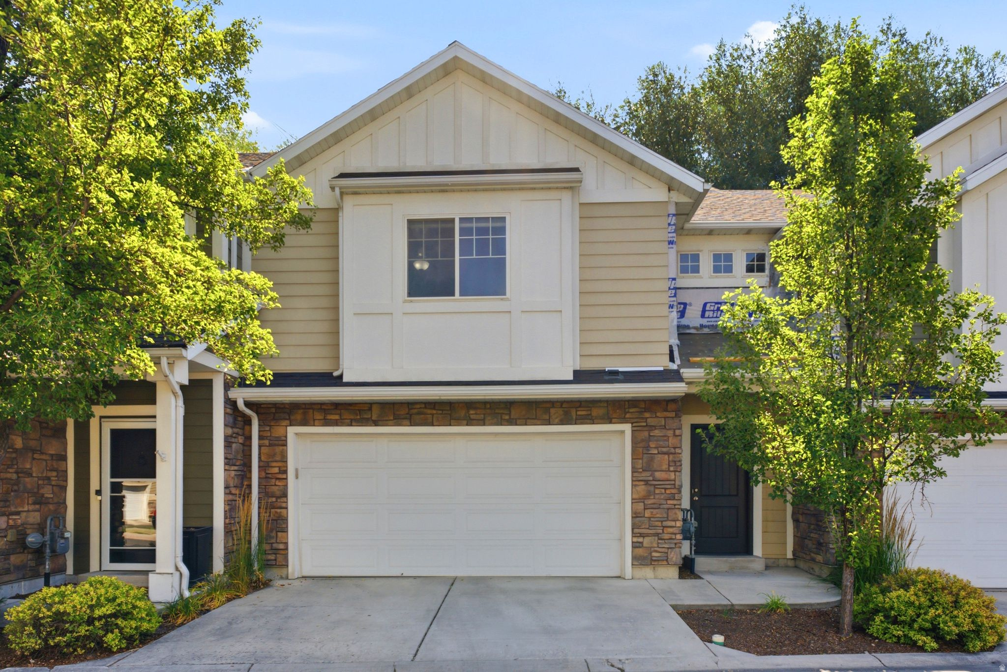 RIVERCROSSING - Residential