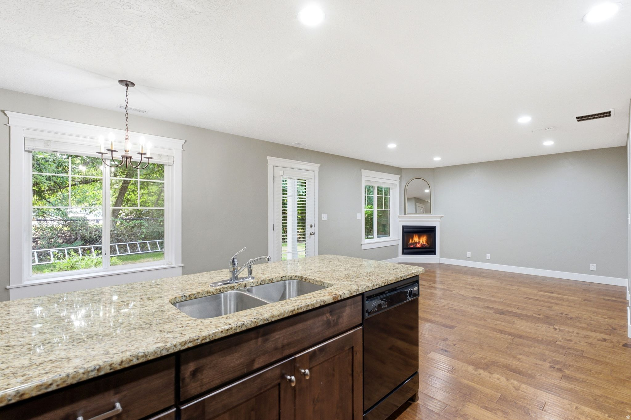 RIVERCROSSING - Residential