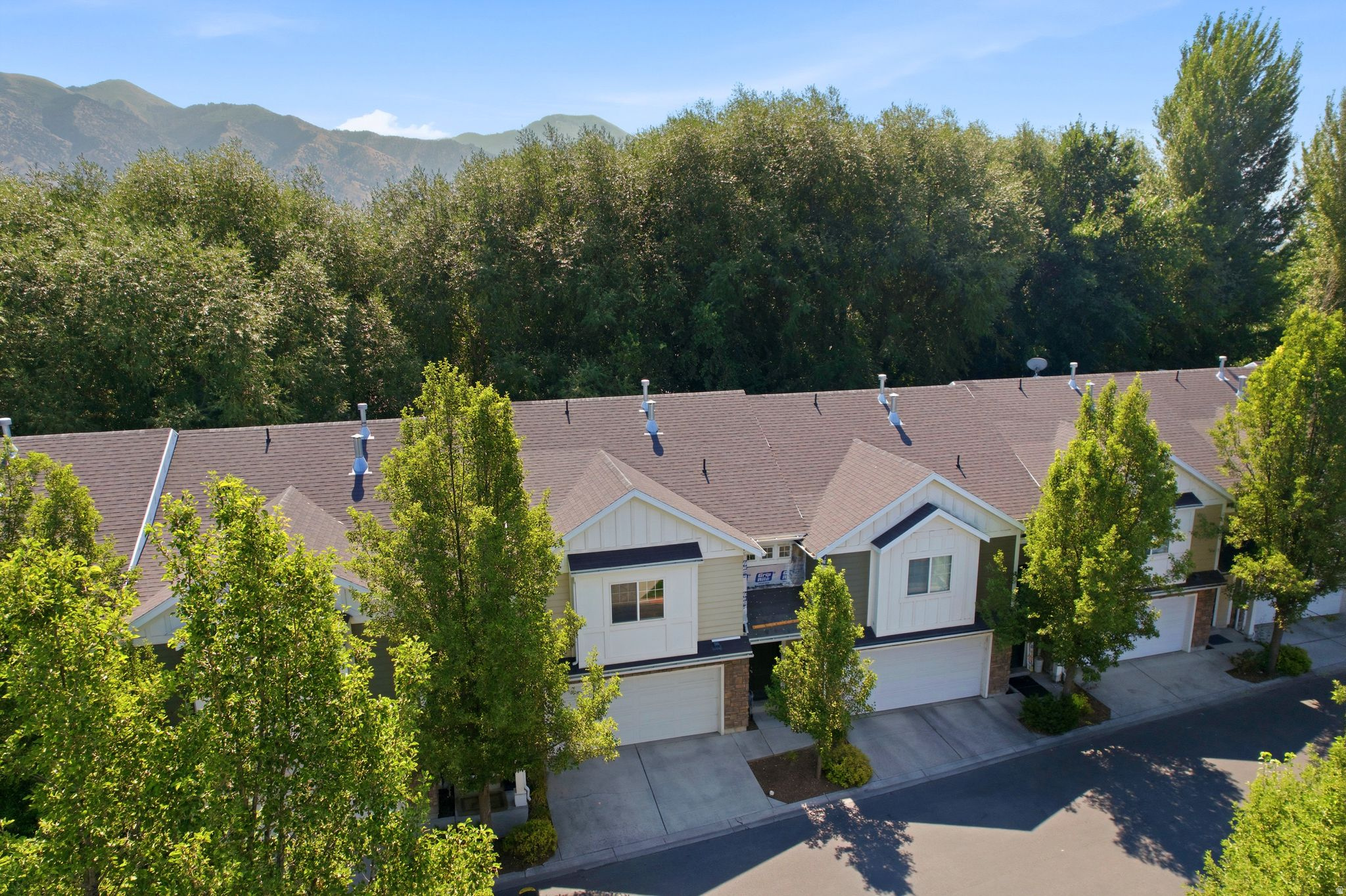 RIVERCROSSING - Residential