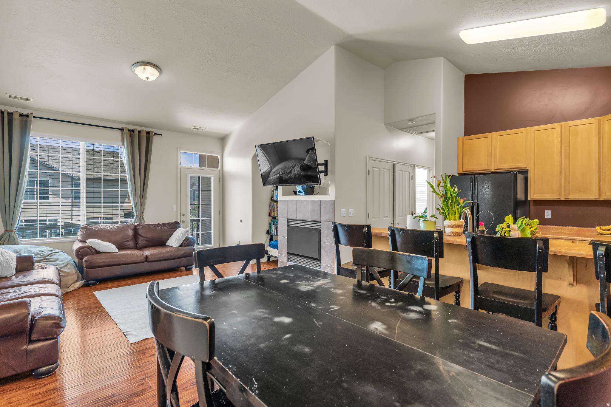 COVENTRY AT FOXBORO - Residential