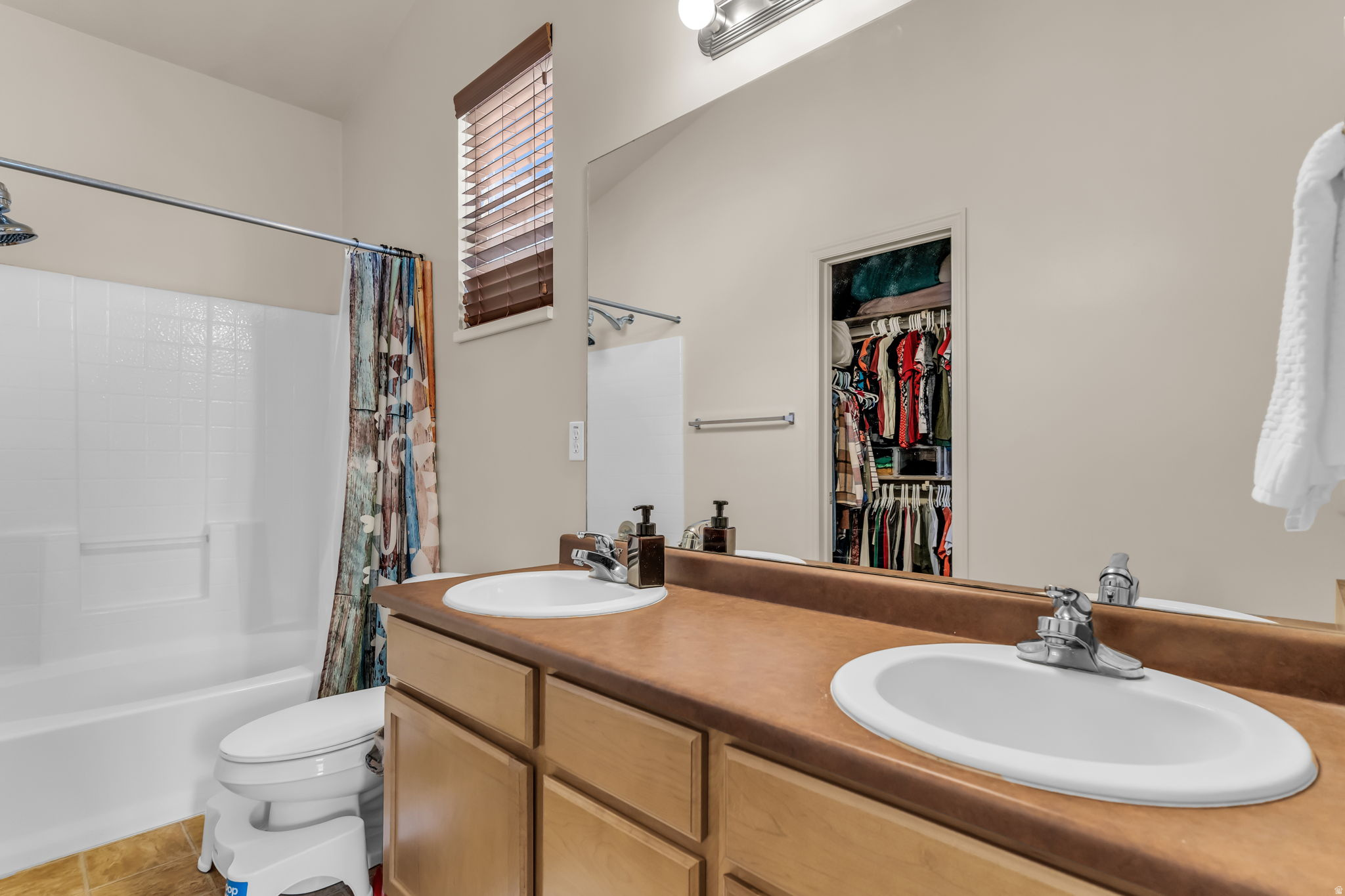 COVENTRY AT FOXBORO - Residential