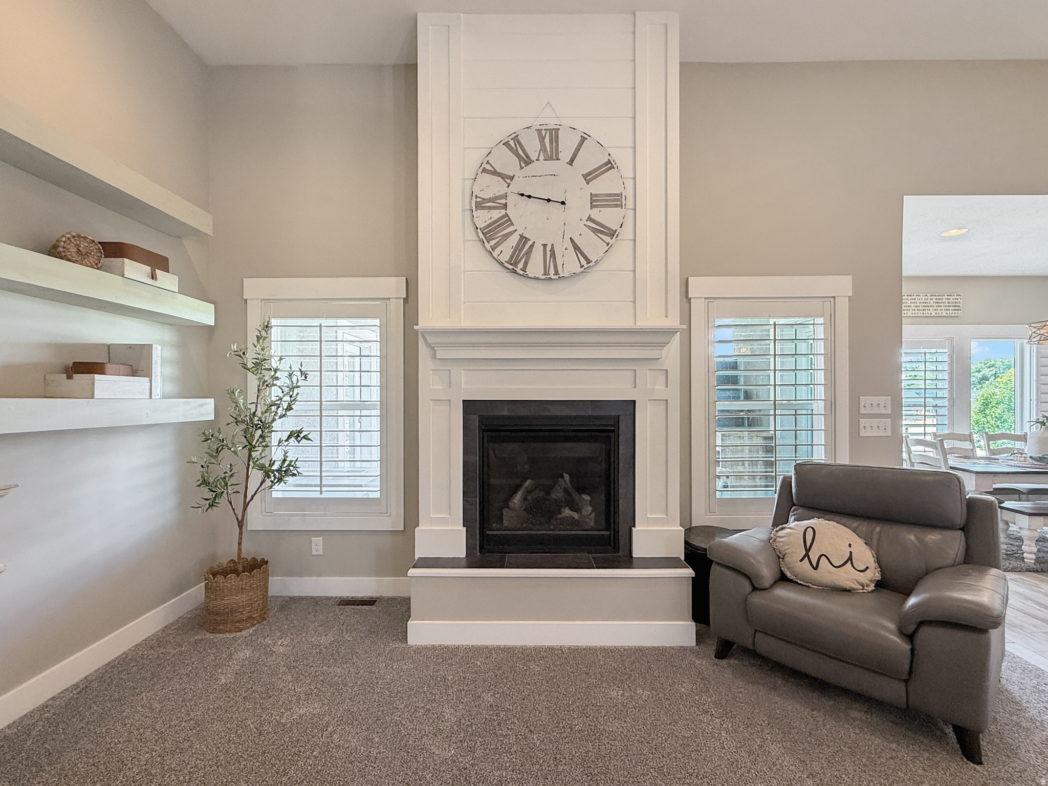 SLEEPY HOLLOW ESTATE - Residential