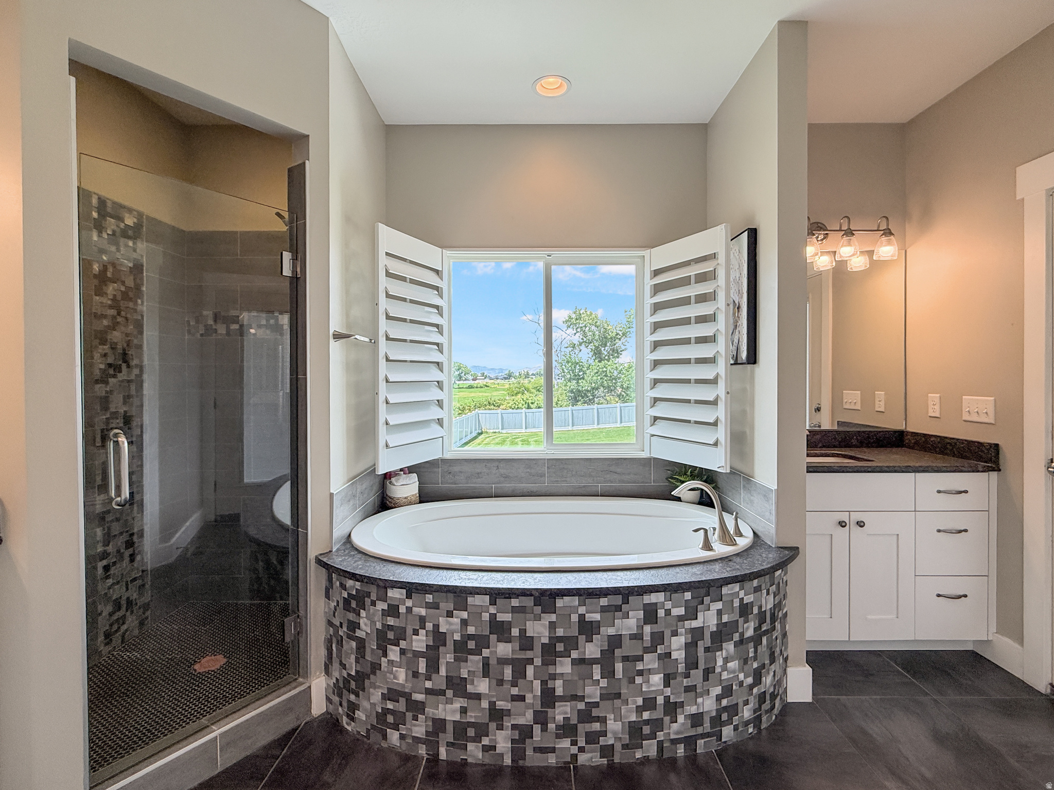 SLEEPY HOLLOW ESTATE - Residential