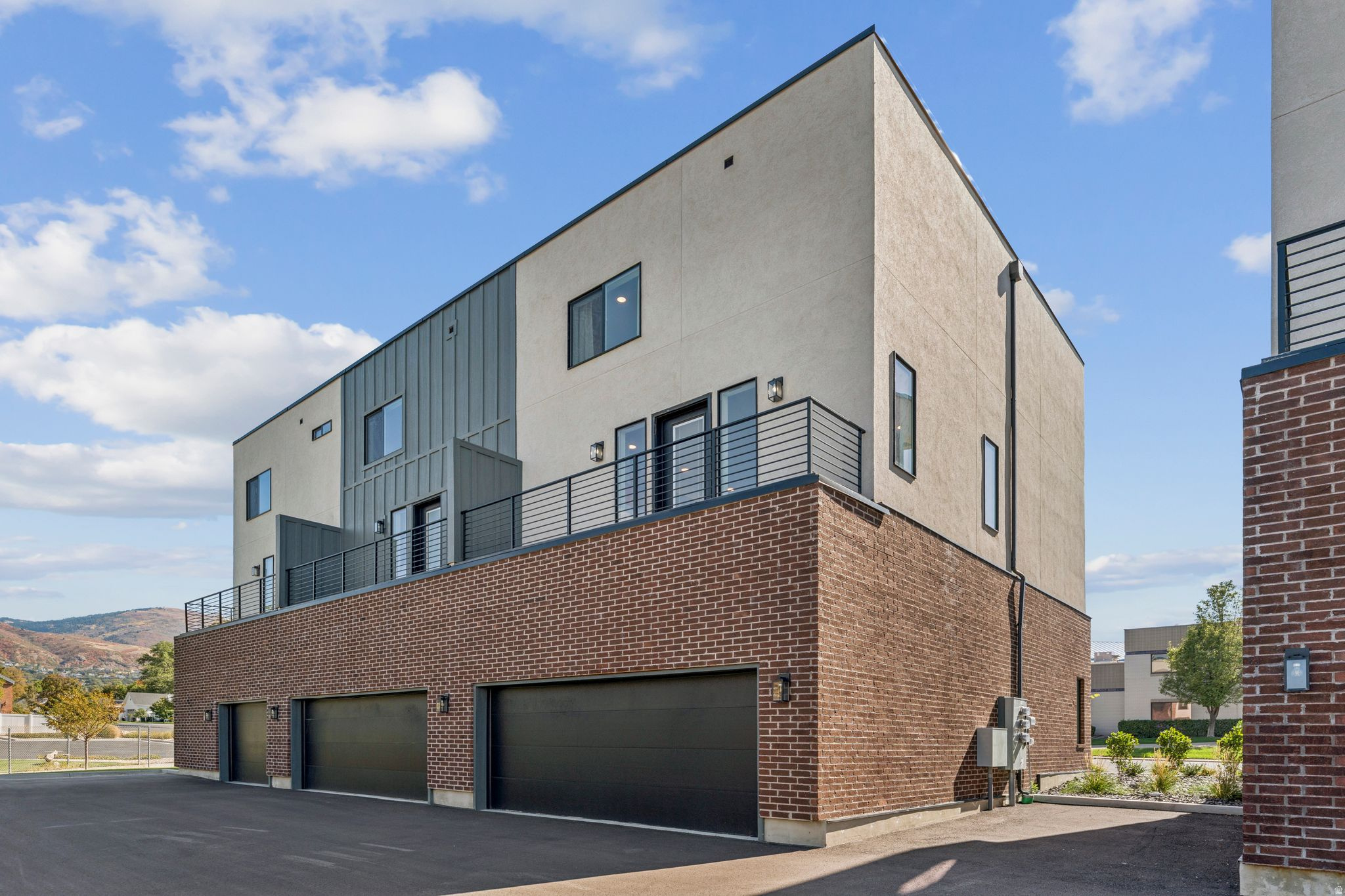 THE BROOKS ON MAIN - Residential