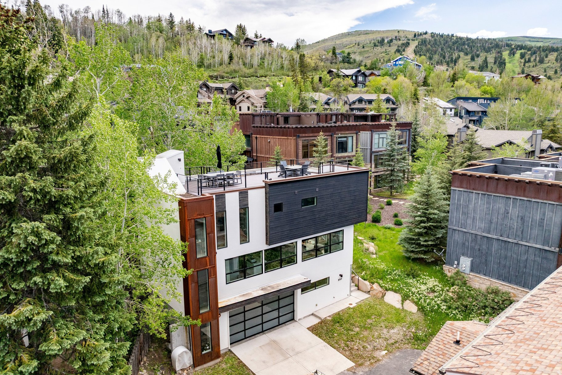 PEARL WEST SUBDIVISI - Residential