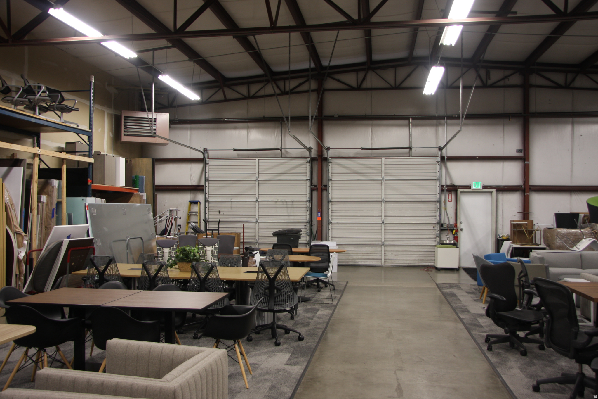 TEN AC PLAT A - Commercial Lease