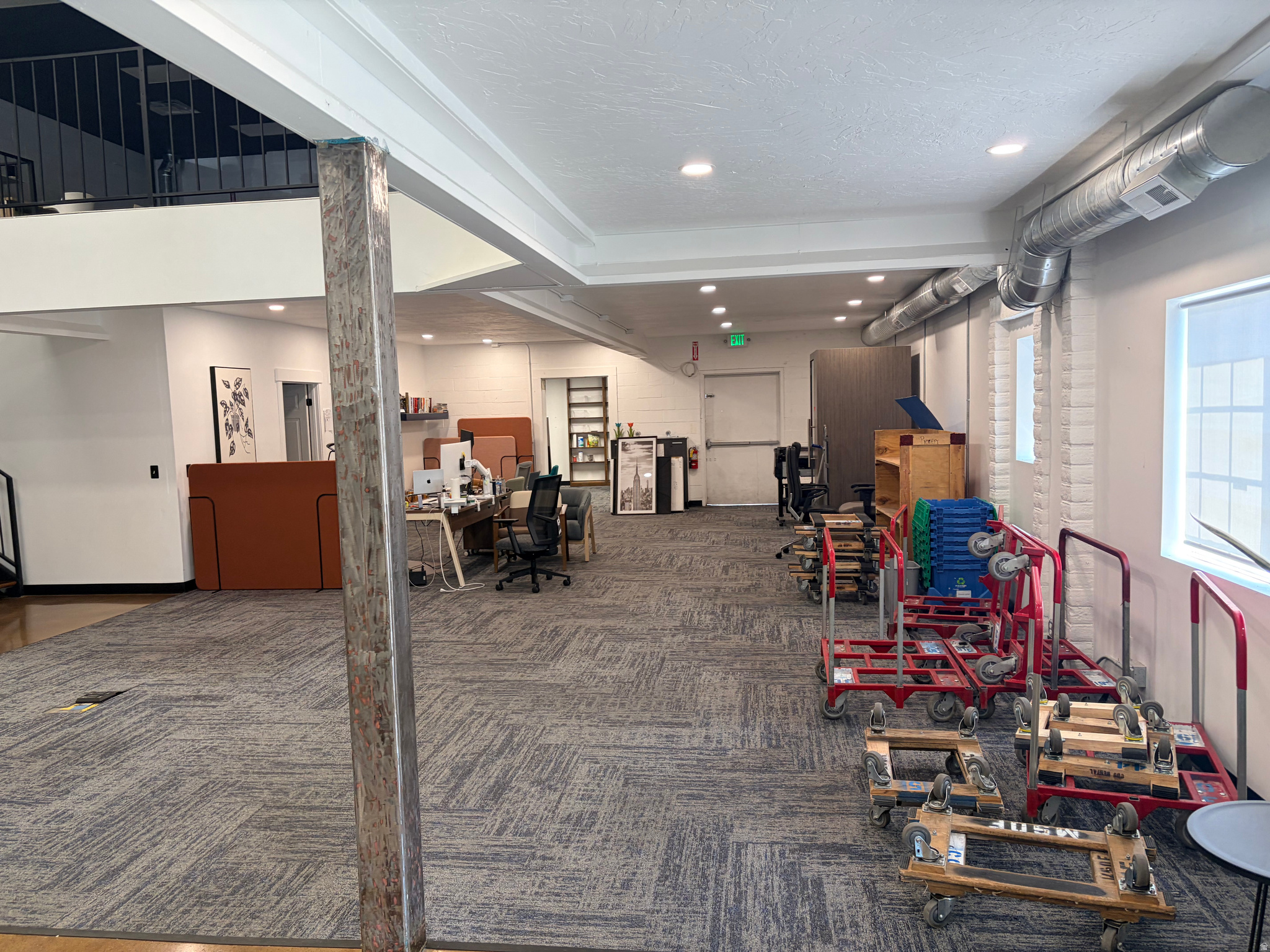 TEN AC PLAT A - Commercial Lease