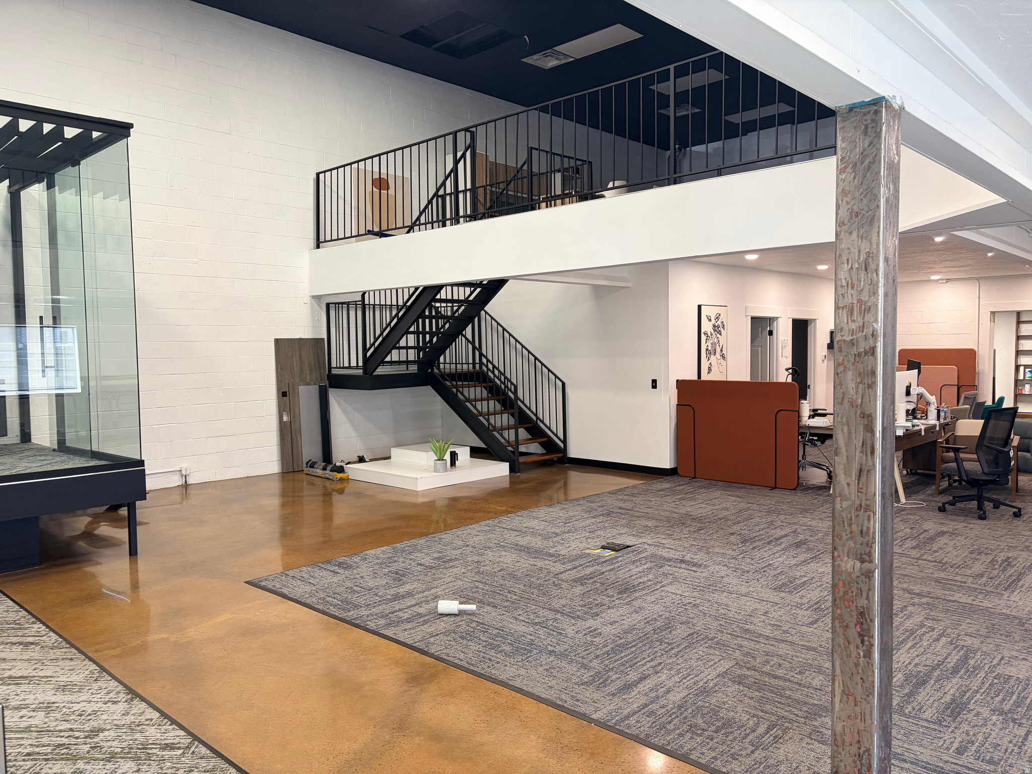 TEN AC PLAT A - Commercial Lease