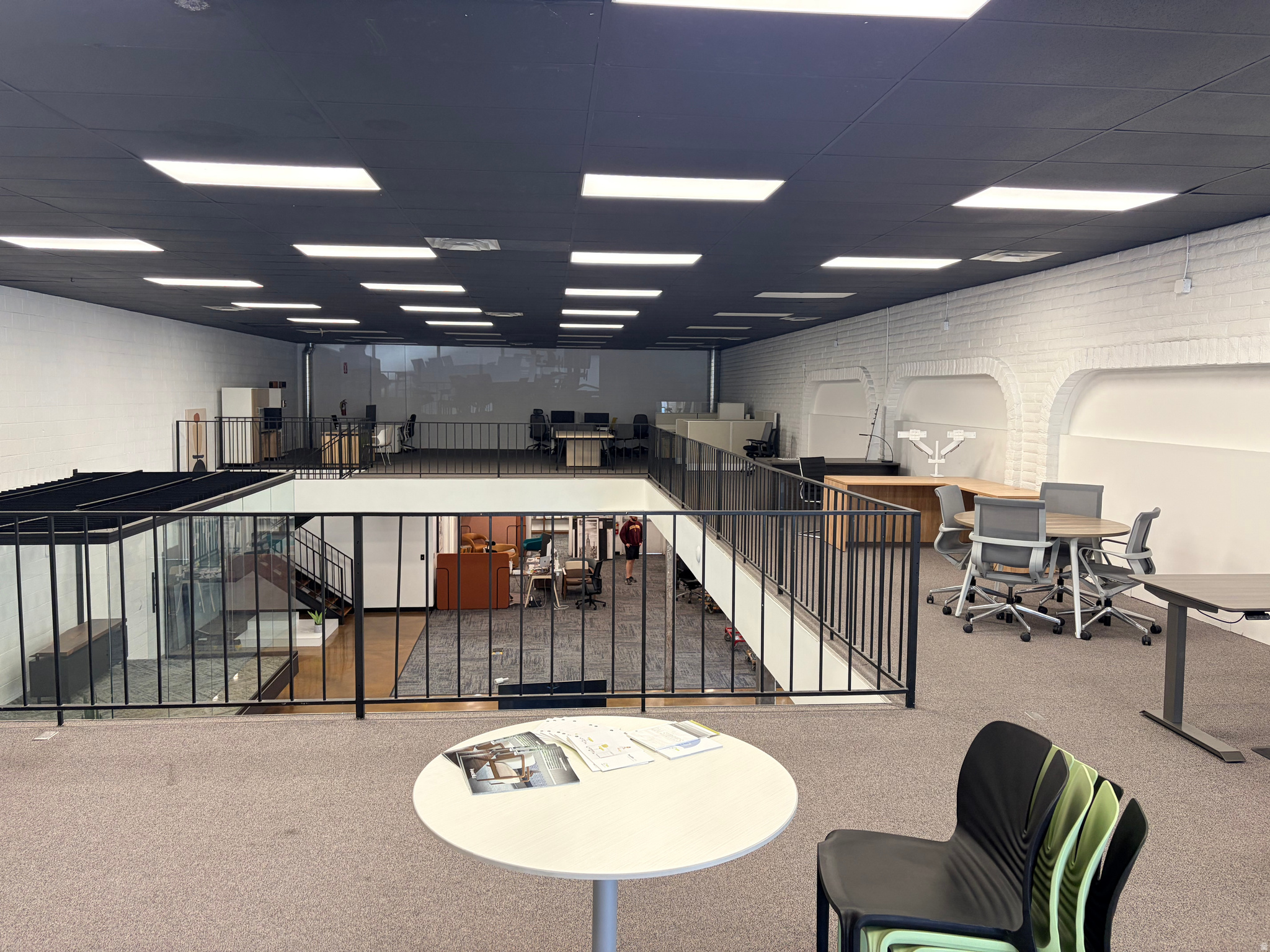 TEN AC PLAT A - Commercial Lease