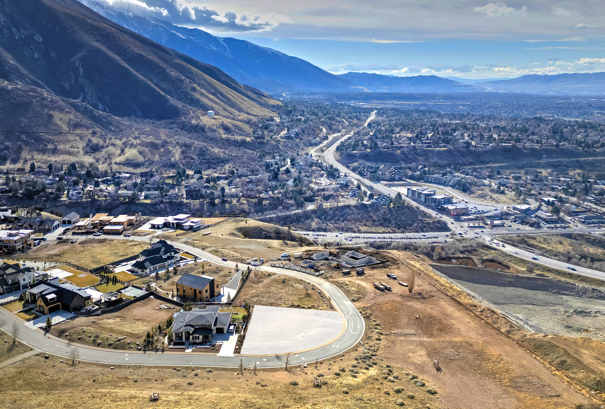 TAVACI - Land