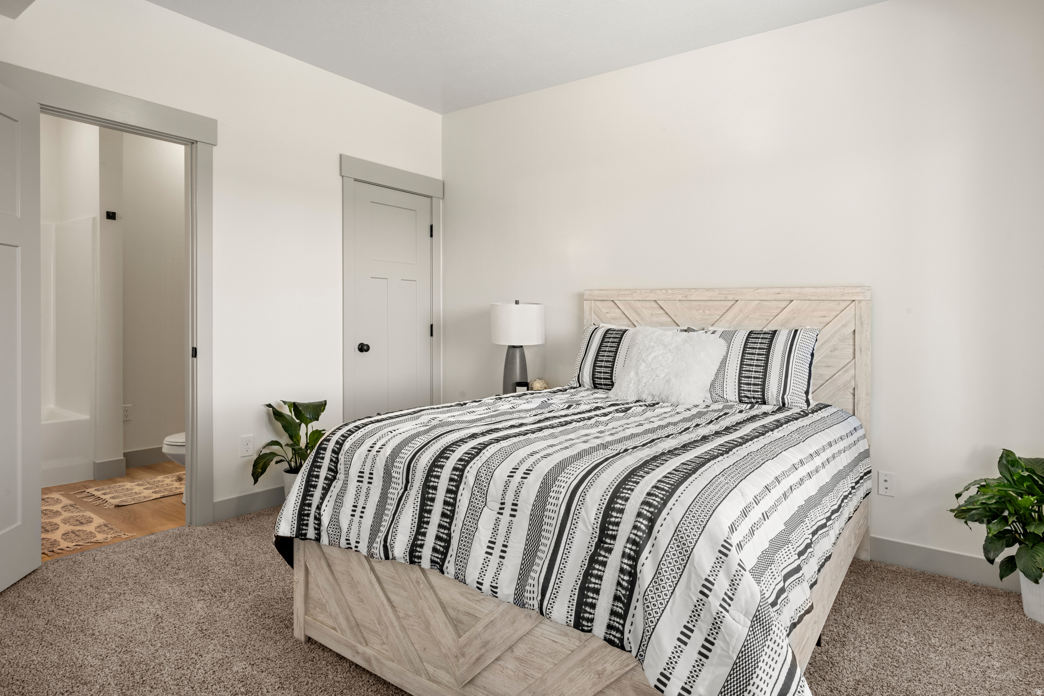 HARBOR VIEW TOWNHOMES - Residential