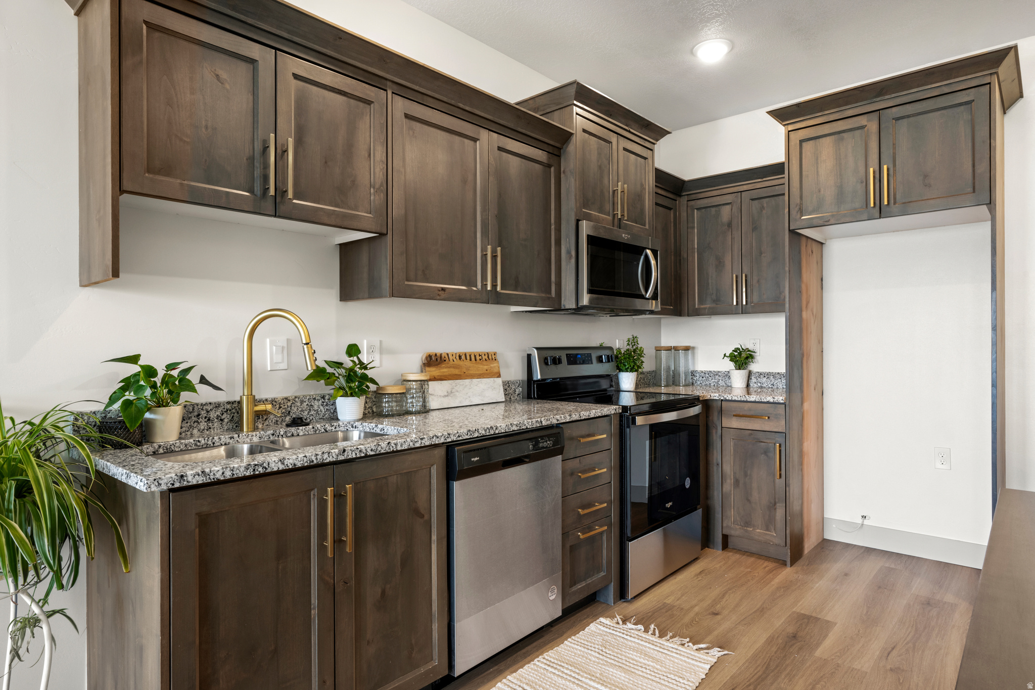 HARBOR VIEW TOWNHOMES - Residential