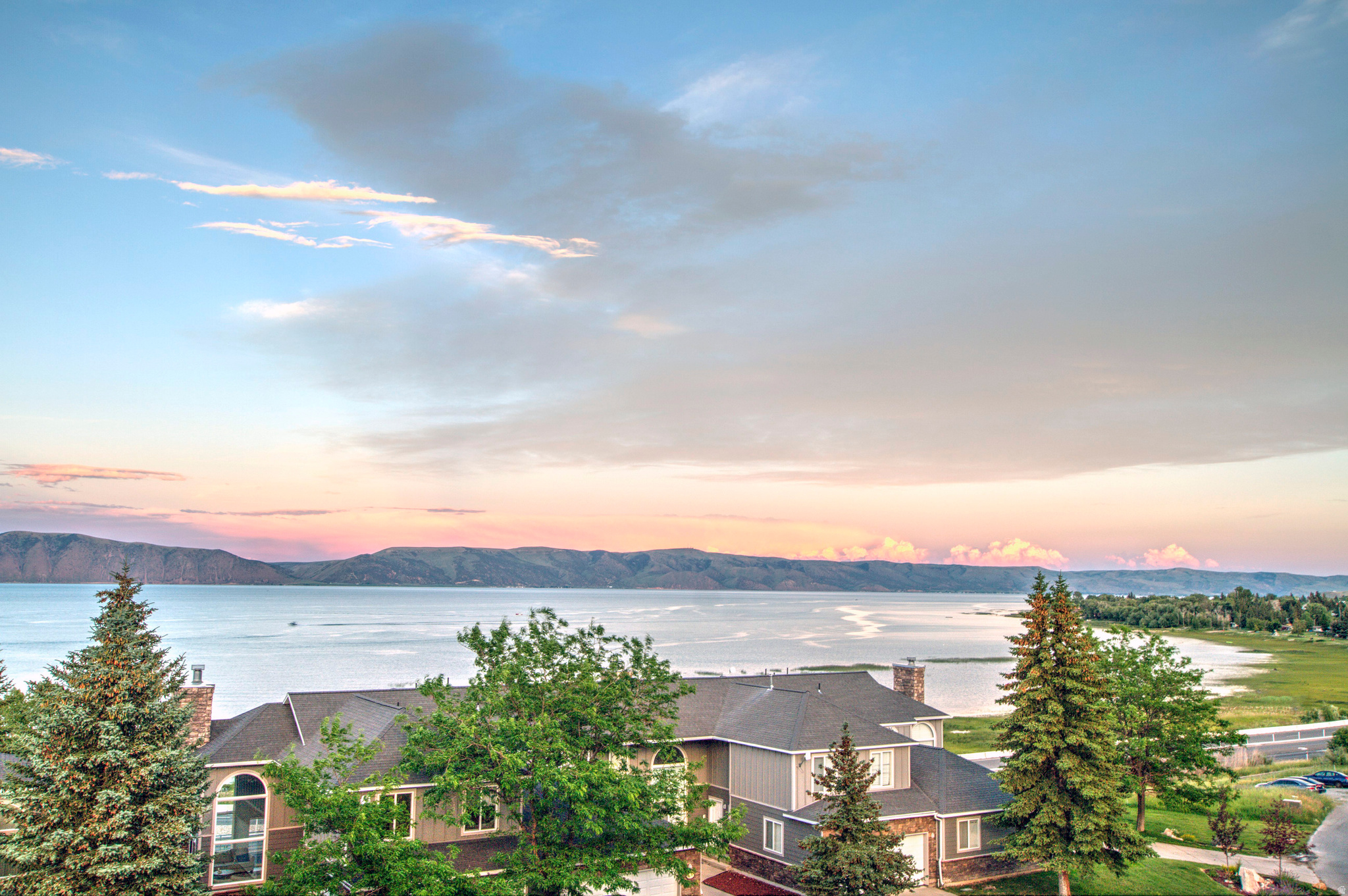 HARBOR VIEW TOWNHOMES - Residential