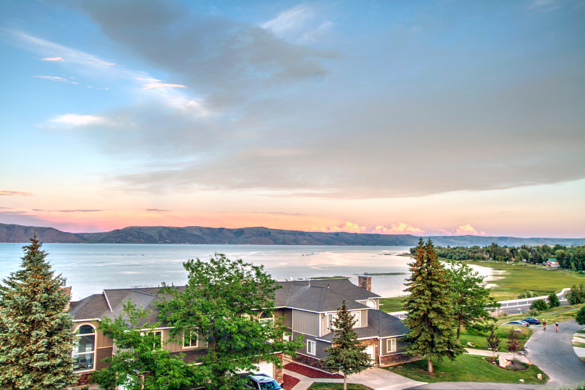 HARBOR VIEW TOWNHOMES - Residential