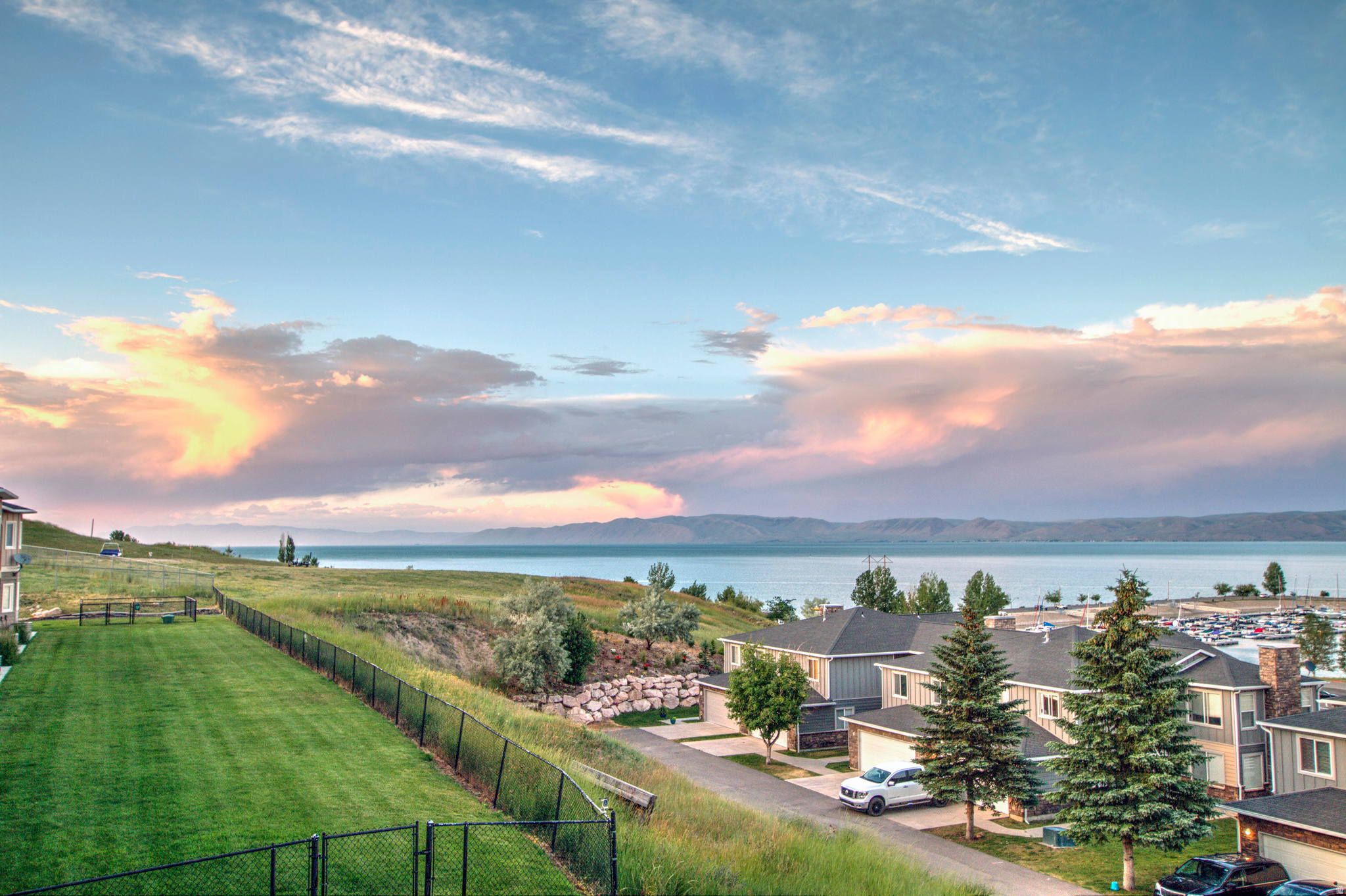 HARBOR VIEW TOWNHOMES - Residential