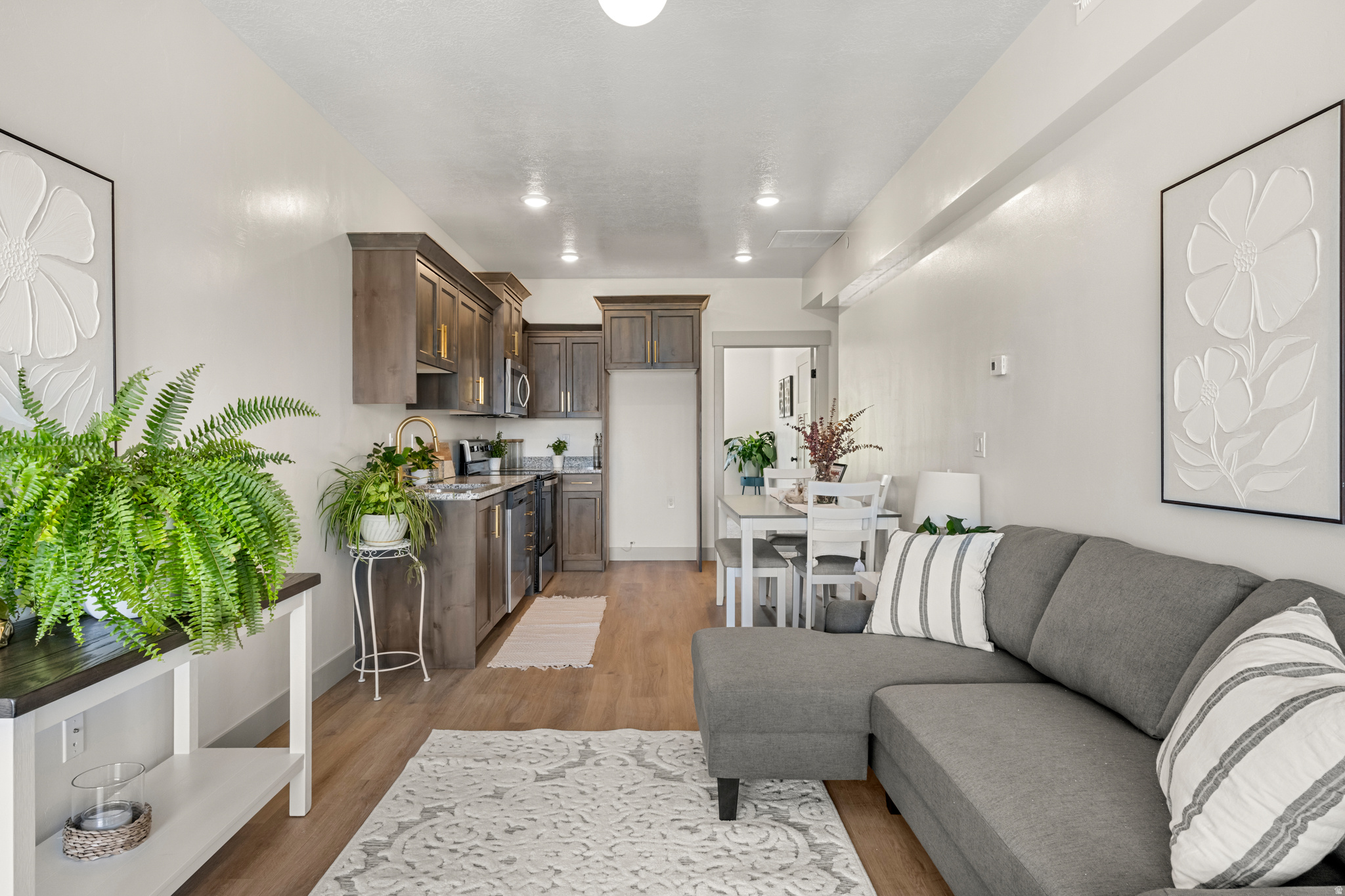 HARBOR VIEW TOWNHOMES - Residential