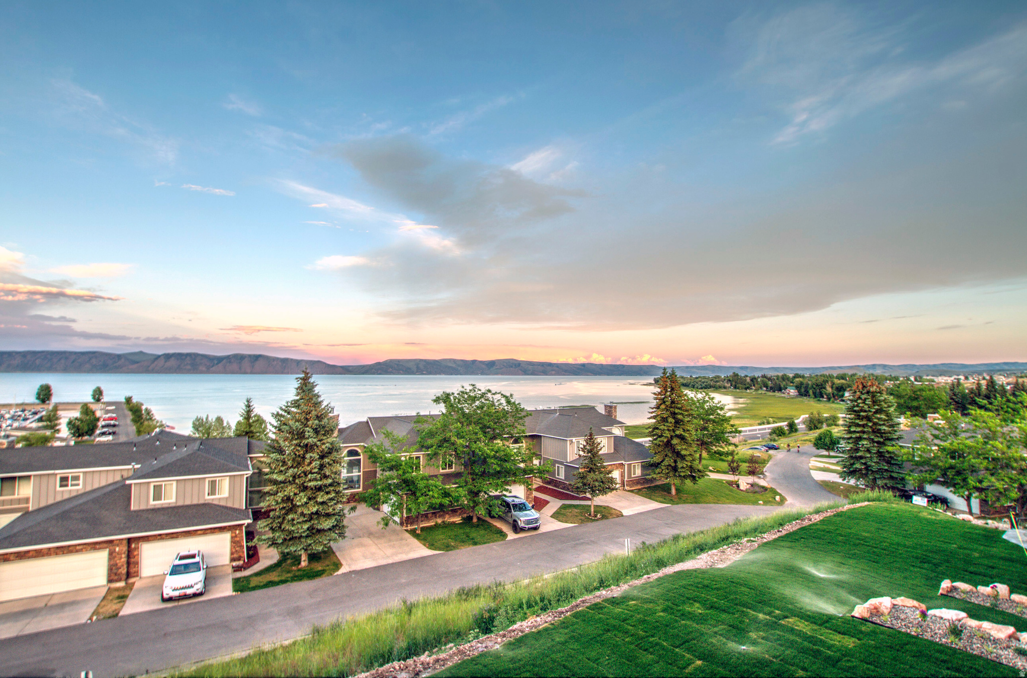 HARBOR VIEW TOWNHOMES - Residential