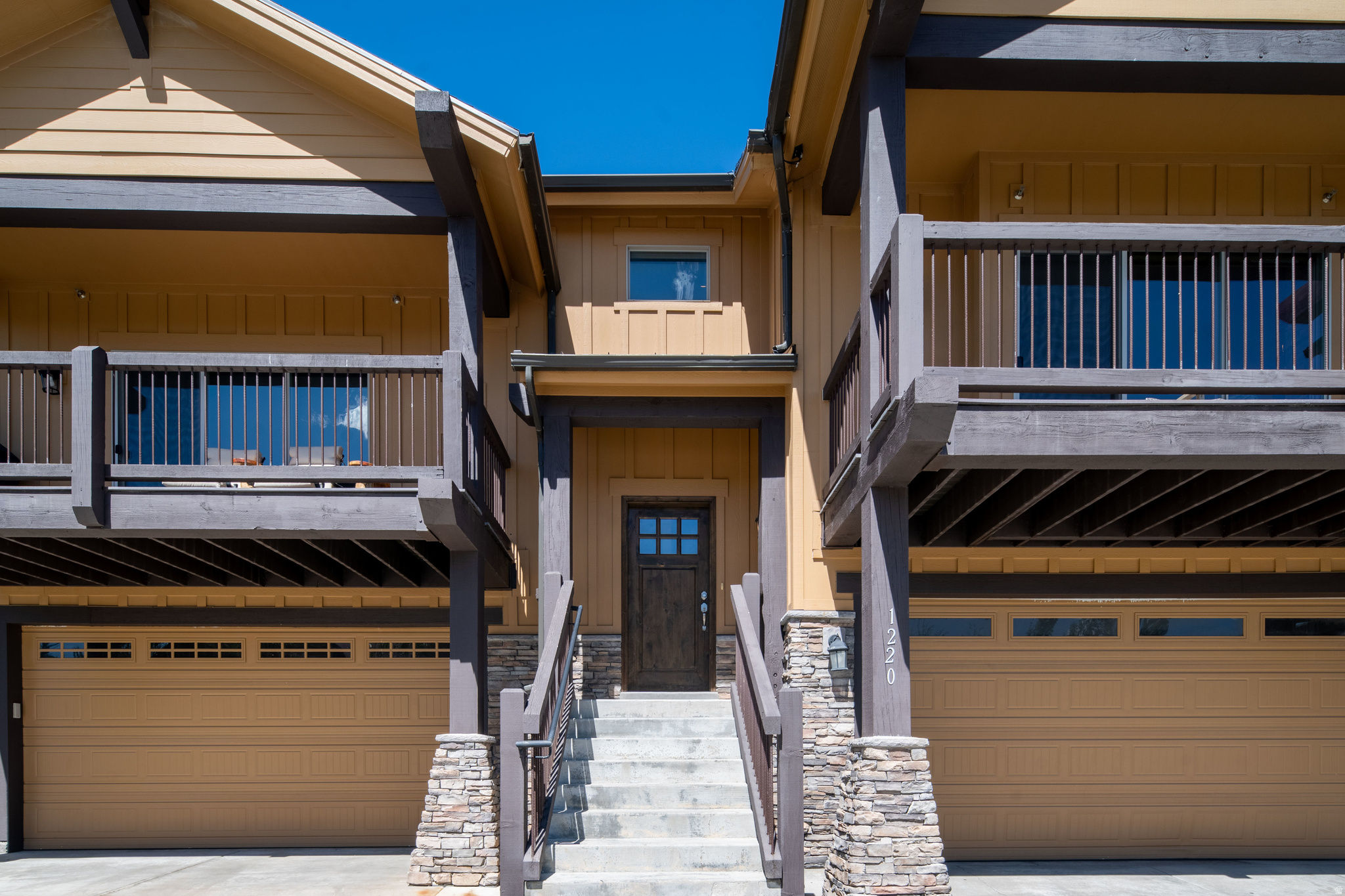 BLACK ROCK RIDGE - Residential