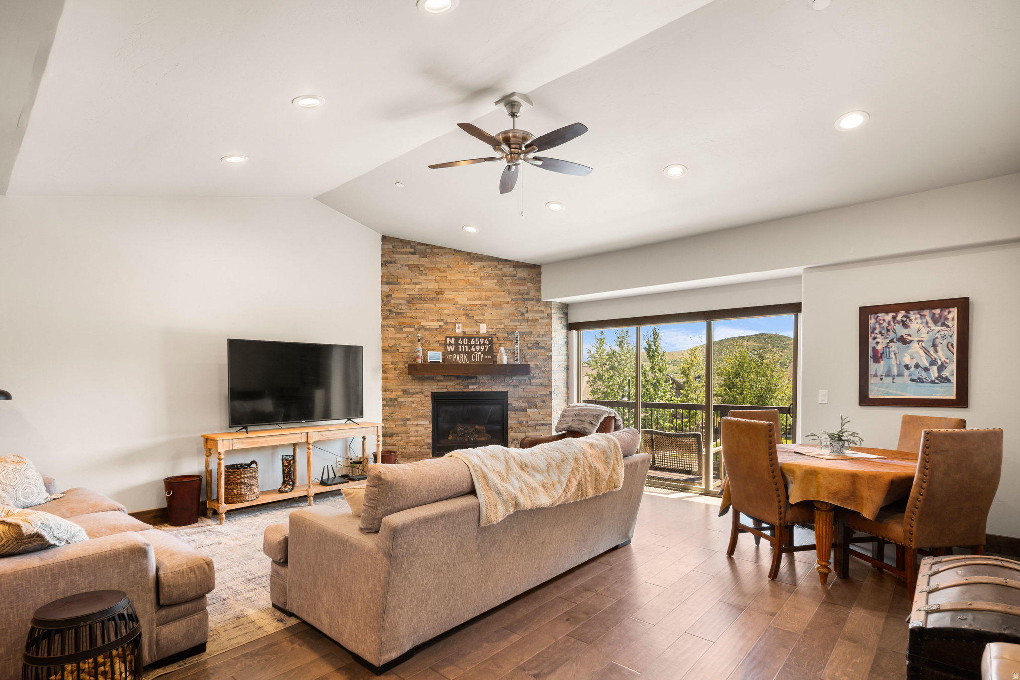 BLACK ROCK RIDGE - Residential