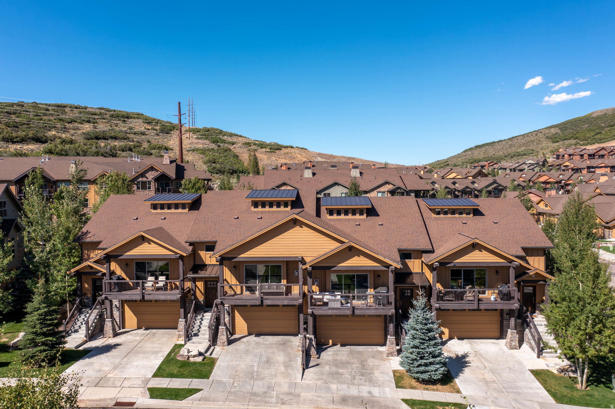BLACK ROCK RIDGE - Residential