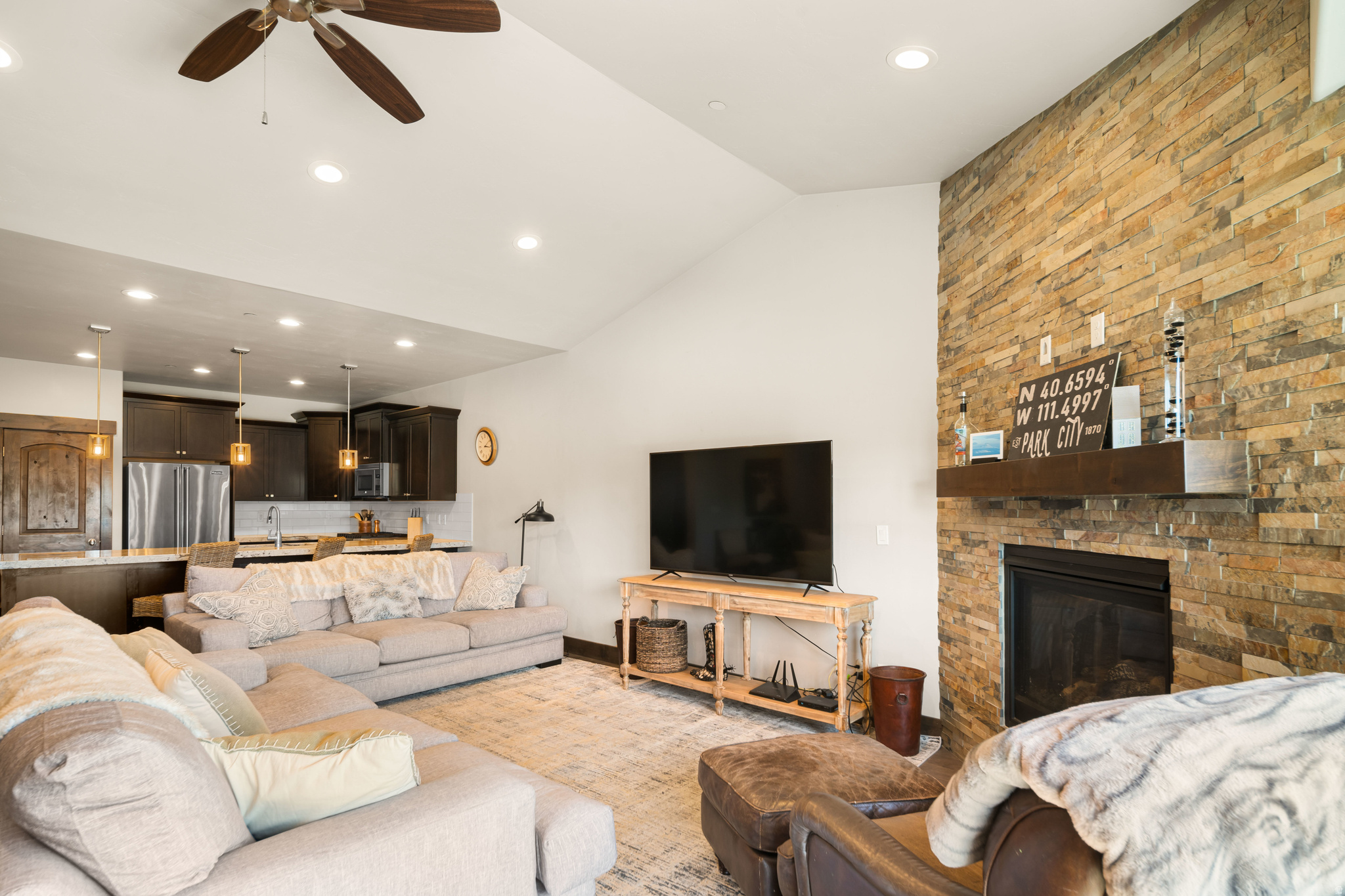 BLACK ROCK RIDGE - Residential