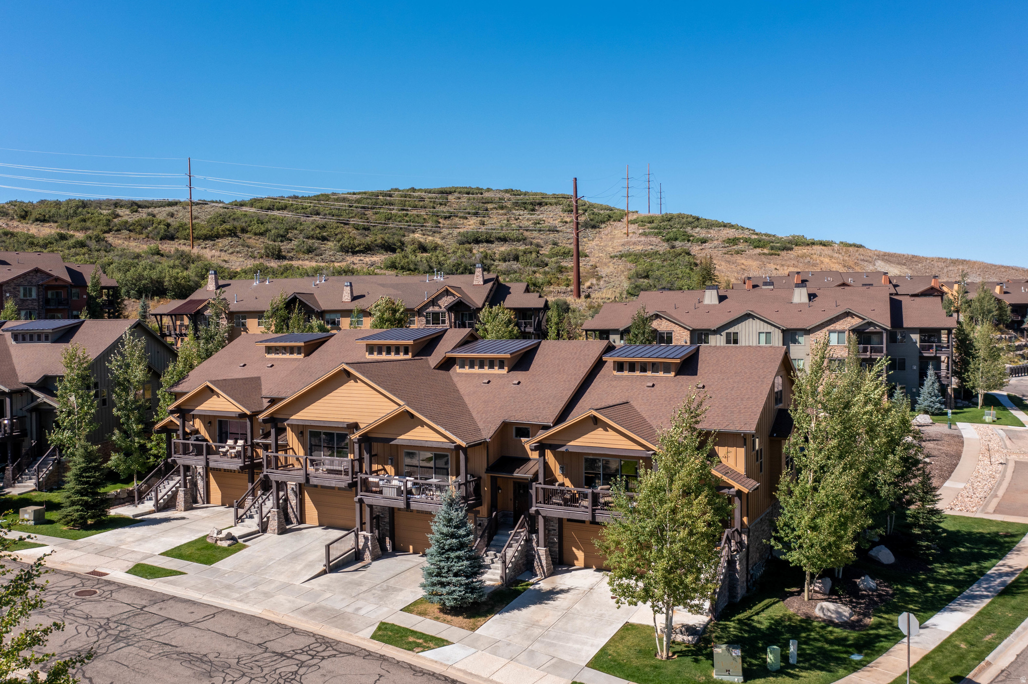 BLACK ROCK RIDGE - Residential