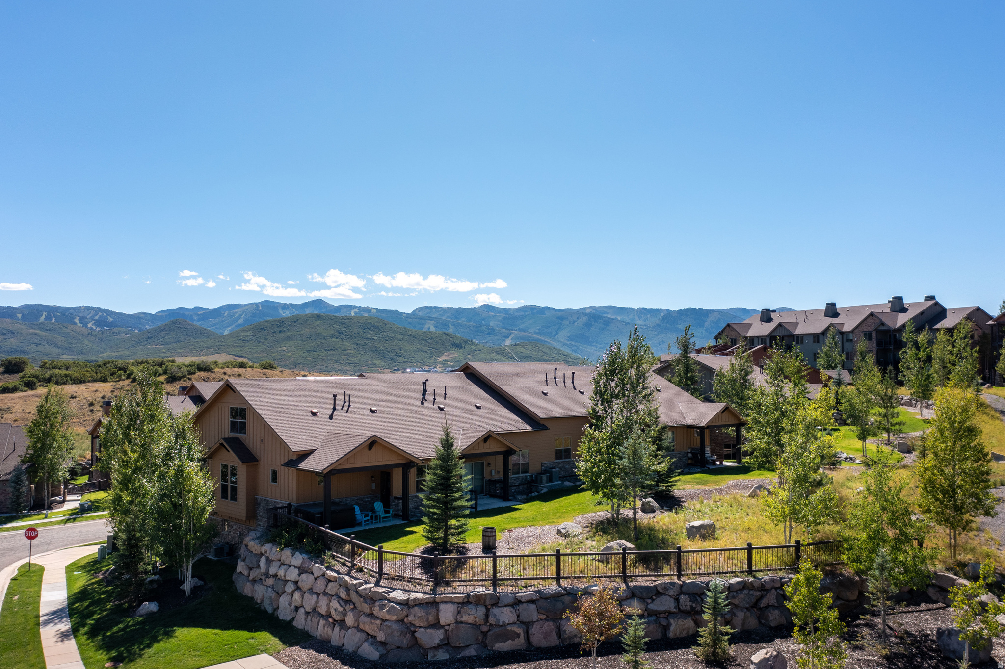 BLACK ROCK RIDGE - Residential
